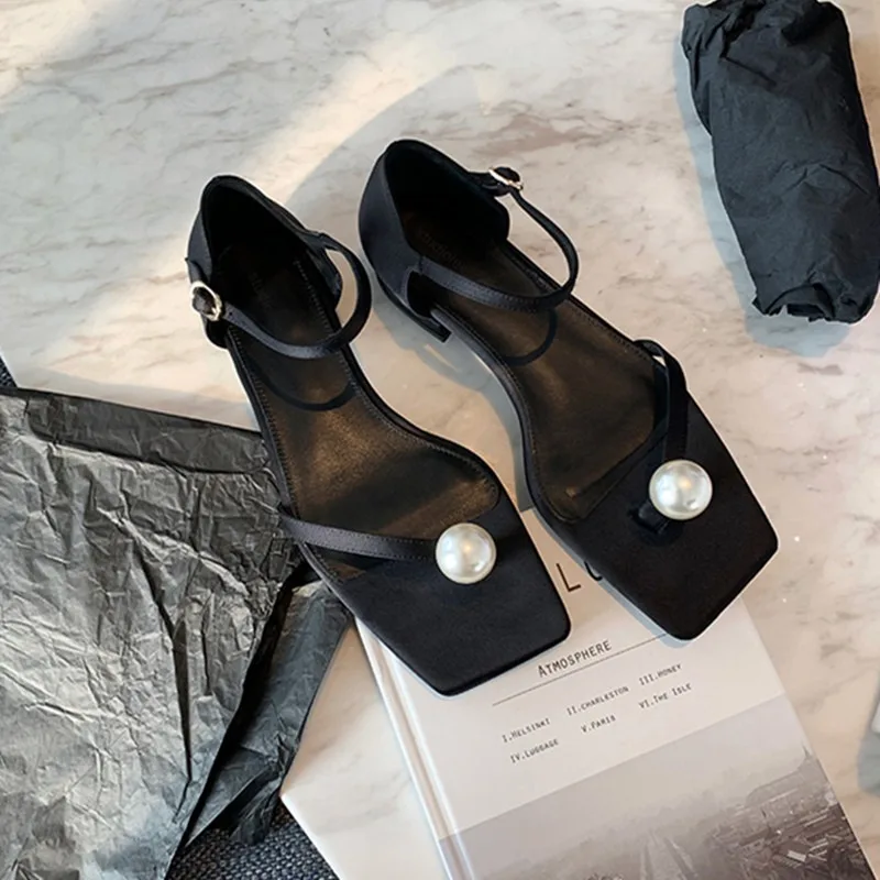 

Summer Womens Shoes Luxury Imitation Pearl Low Heel Sandals for Woman Elegant French Casual Shoes Designer Shoes Sandalias Mujer