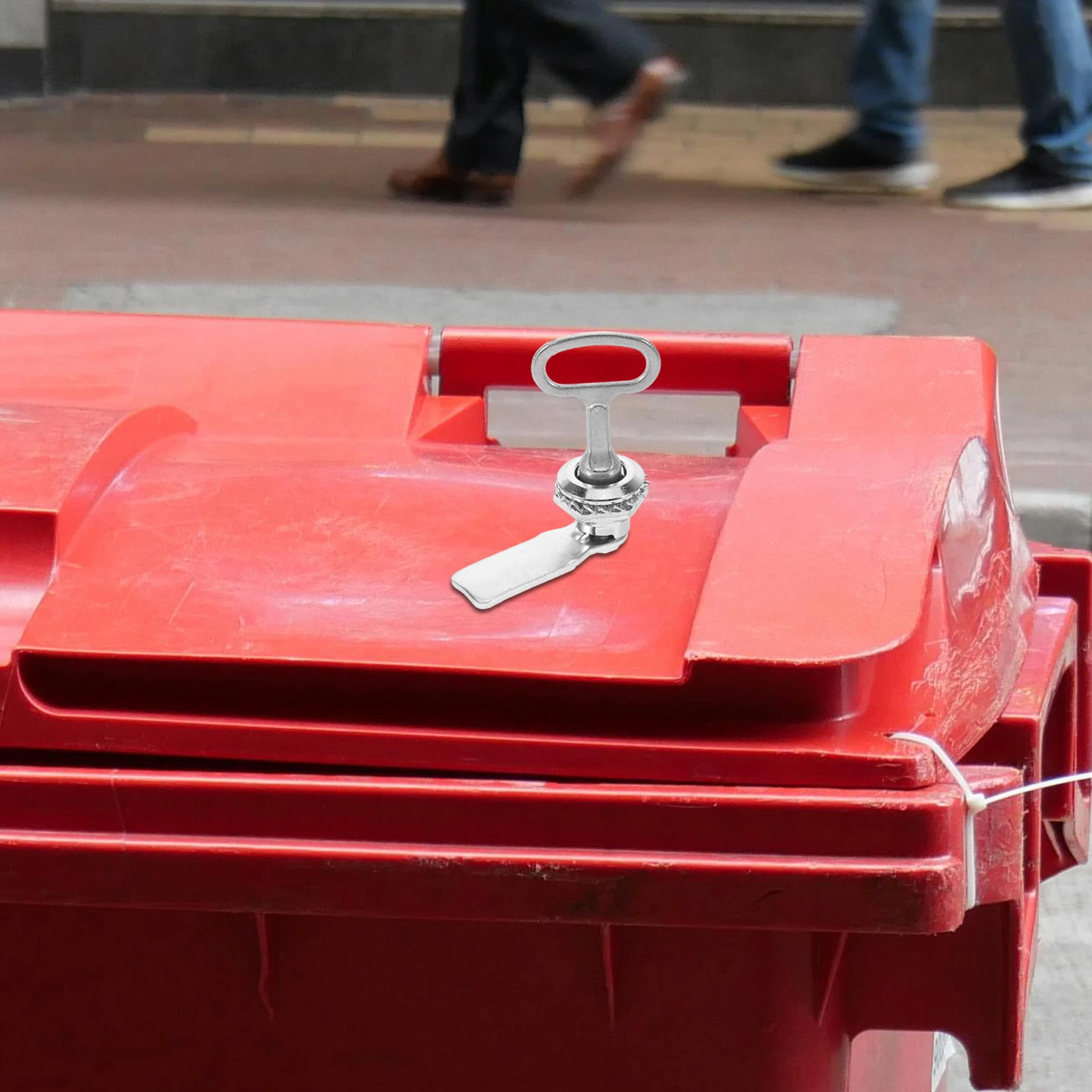 

4 pcs Garbage Bin Locks Dustbin Socket Keys Triangle Wrenches Waste Disposal Key Trash Can Lid Control Cabinets Security