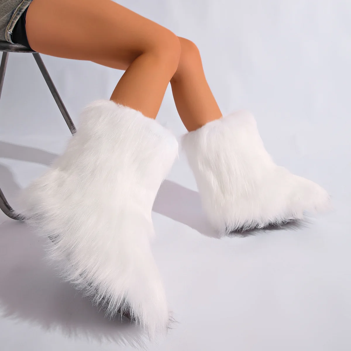 Zapato de invierno para mujer, botas mullidas de piel de zorro sintética, Botas de nieve cálidas de felpa para mujer, calzado de lujo, botas de piel peluda para niña, moda