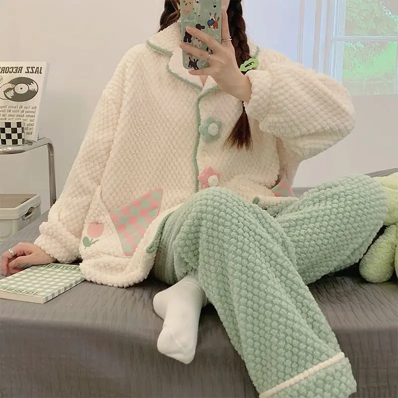 

coral fleece Women's pajamas girl Sweet series winter Sleepwear new model keep warm thicken fleece-lined homewear two-piece set
