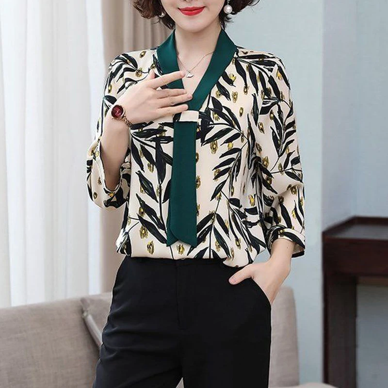 Elegant Fashion Bow Tie Print V Neck Loose Top Blouse 2023 New Spring Summer Casual Three Quarter Sleeve Shirts for Women Blusas