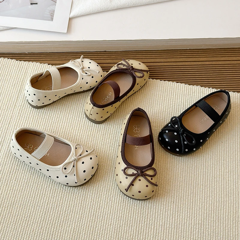

Новые детские балетки в горошек с бантом, винтажные, для вечеринок, элегантные, нескользящие, кожаные туфли для девочек-принцесс, модель 2026 года