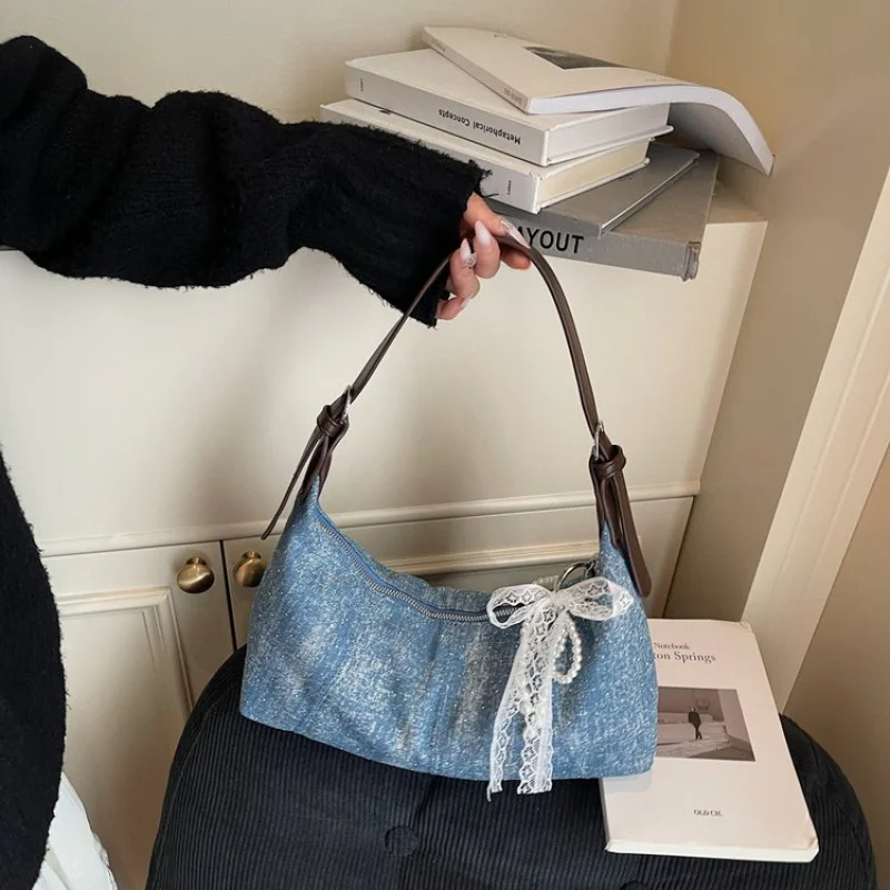 

Women's Elegant Flip Clutch Bag Designer Inspired Leather With Twist Lock Closure Secure And Stylish Mechanism