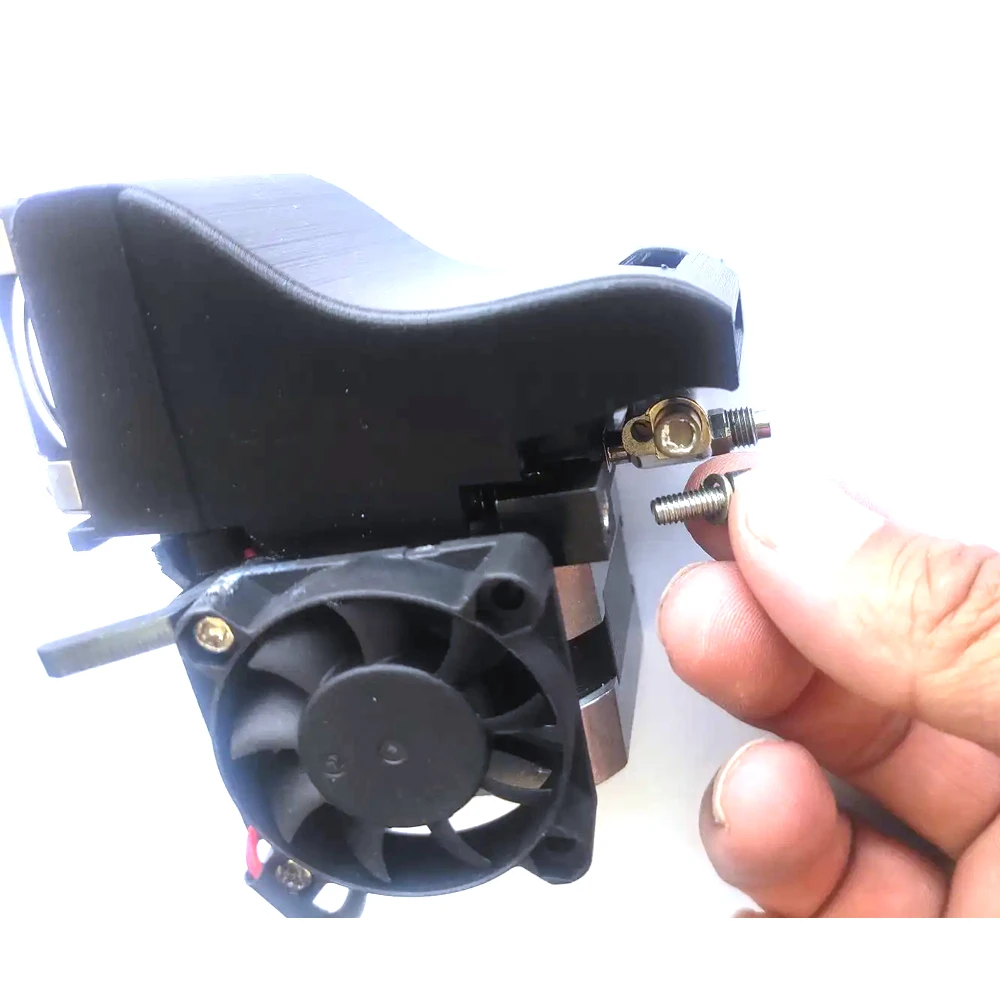 

Various screws, single price, please contact the shop owner before purchasing to explain which one it is