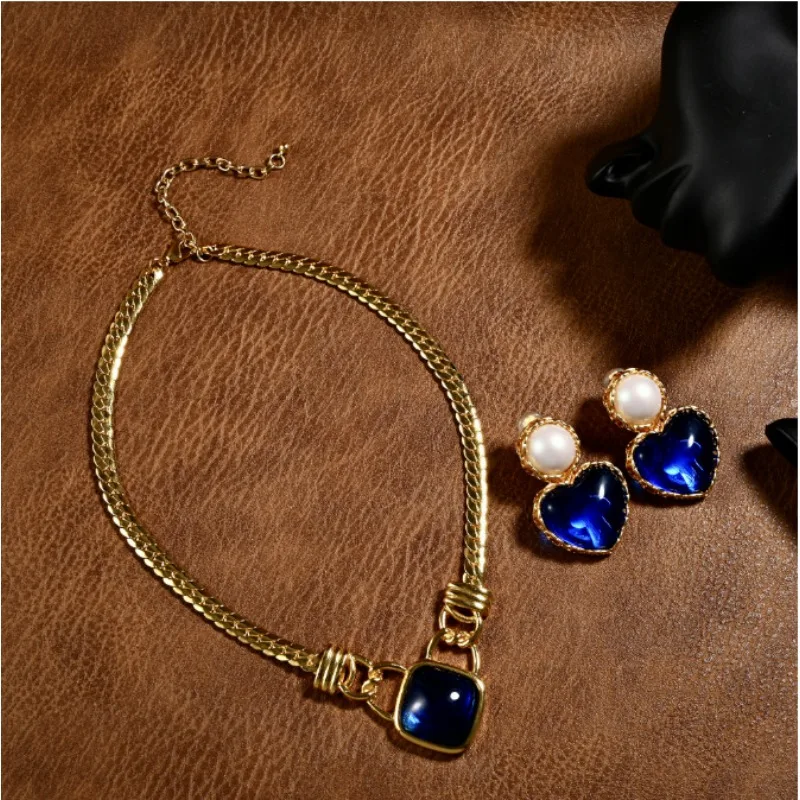 

New French Retro Rich Blue Peach Heart Ear Clip Square Brass Snake Chain Necklace Jewelry Set Simple Commuting Versatile Jewelry