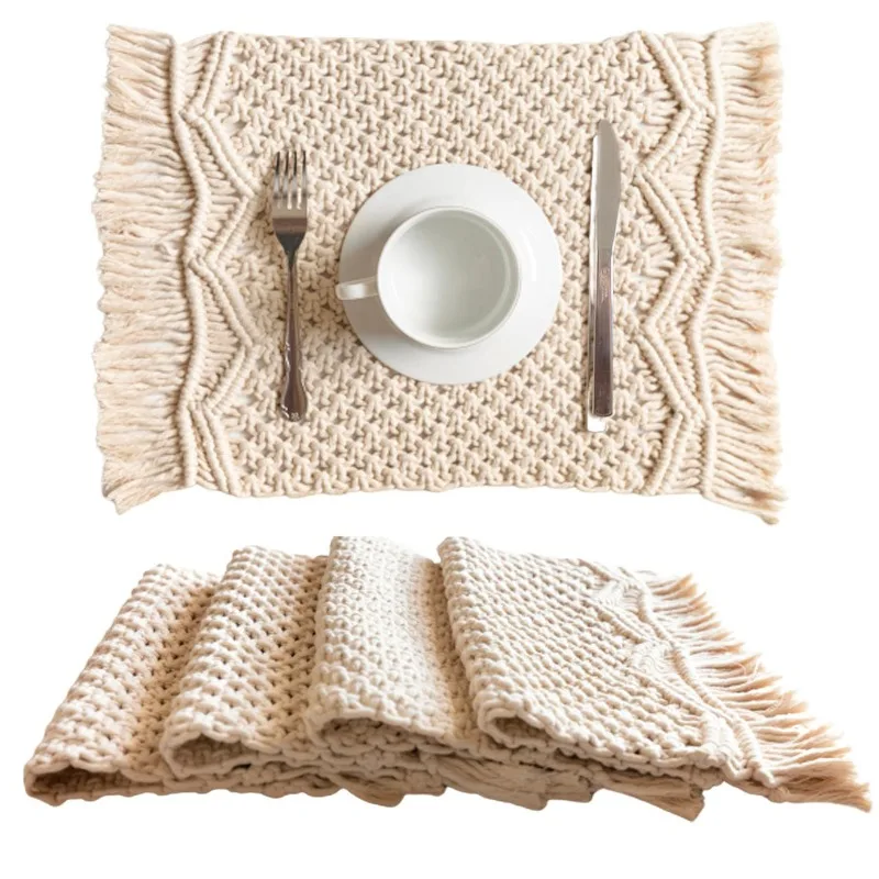 The Homestay Is Decorated with Hand-woven Placemats, Bohemian Table Blankets, and Wedding and Festival Atmosphere Decorations