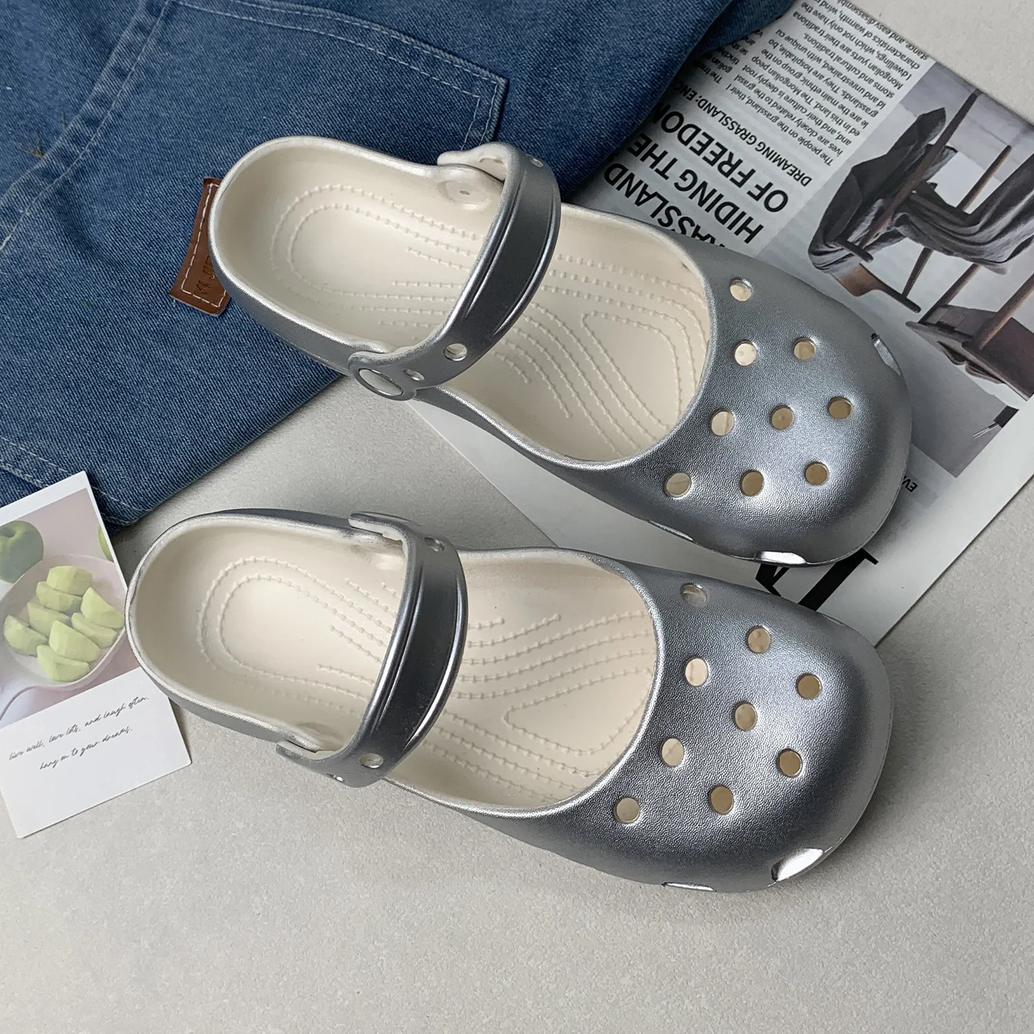 2026 Sommer Neue Damen Niedliche Ballett-Lochsandalen Retro EVA Outdoor Mary Jane Schuhe Rutschfeste Outdoor-Strandsandalen – Detail 6