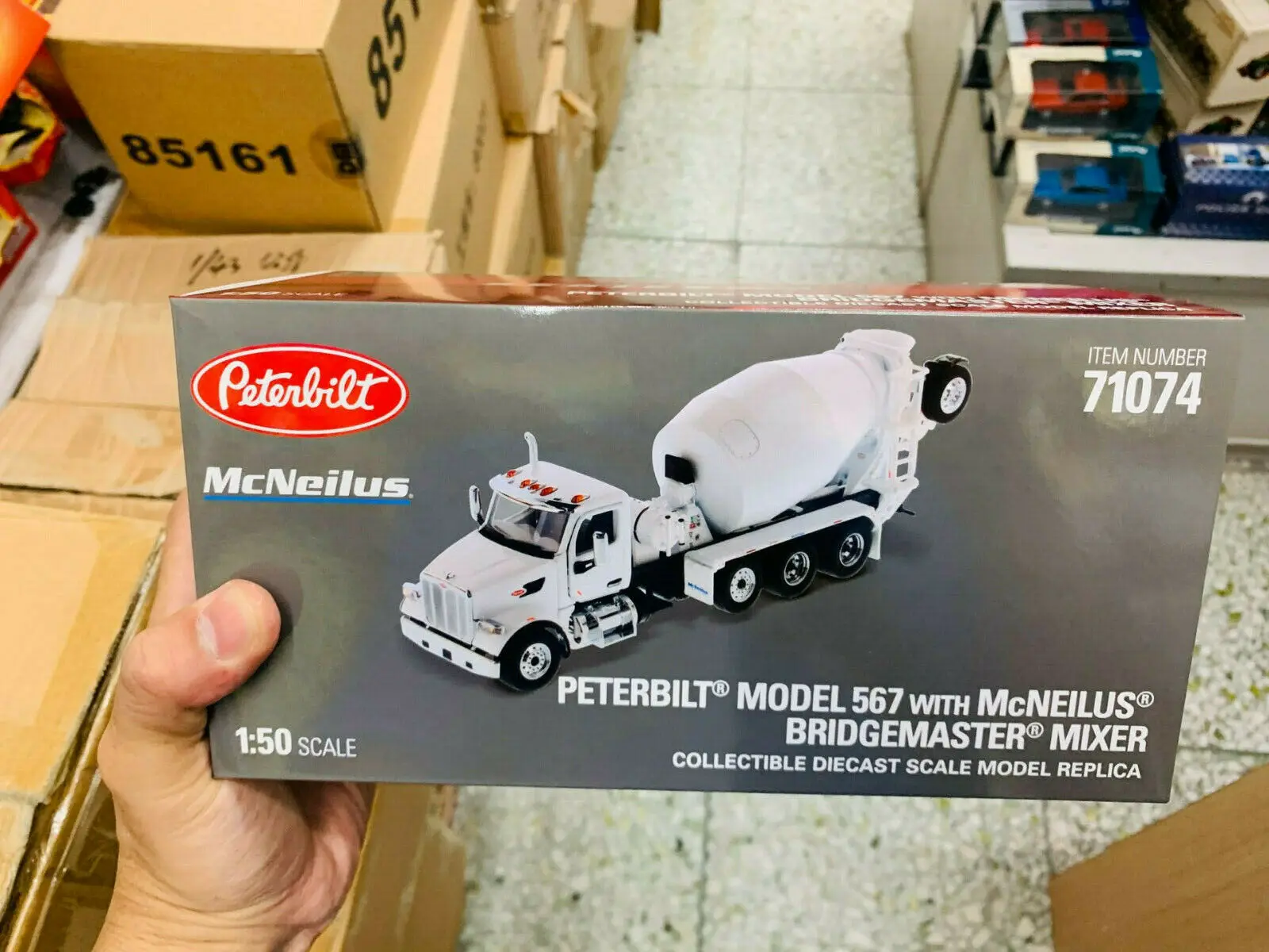 Peterbilt Model Mcneilus Bridgemaster Mixer 1/50 Scale By Diecast Masters DM71074