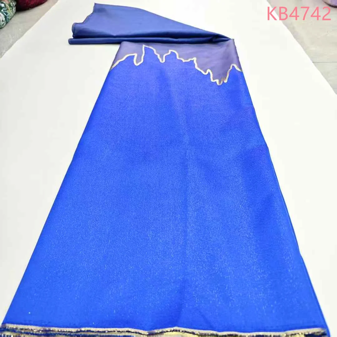 Ultimi tessuti broccato 2025 di alta qualità 5 metri tessuti di pizzo tulle verde pizzo ricamo tessuto jacquard per cucire KB4742