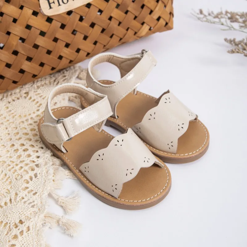 

Toddler Girls Flat Sandals Summer Hollow-out Open Toe Sandal for Children Beach School Kids Causal Flat Sandals Non-slip Outdoor