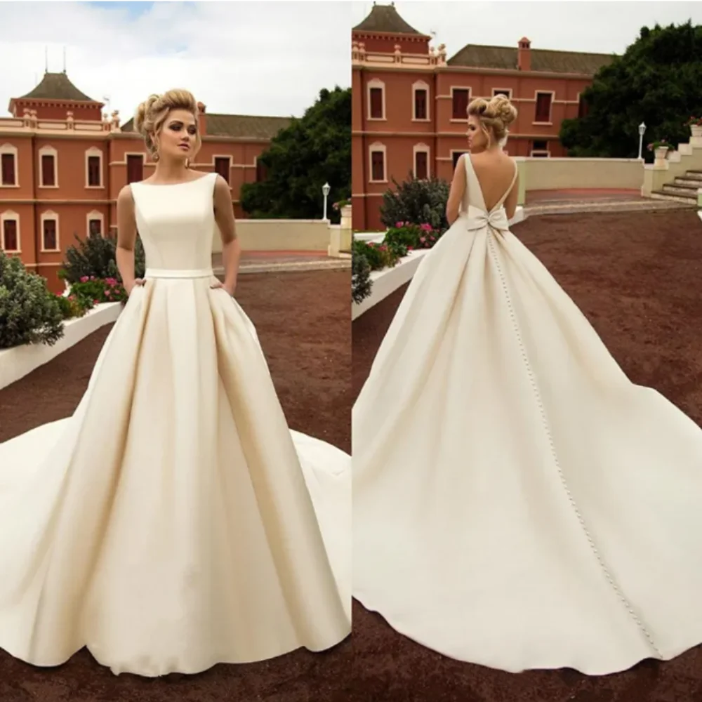 Gaun pernikahan sederhana Boho untuk wanita tanpa lengan leher-o gaun pengantin elegan Satin Court Train Bow button Backless Customed Vestido De Novia