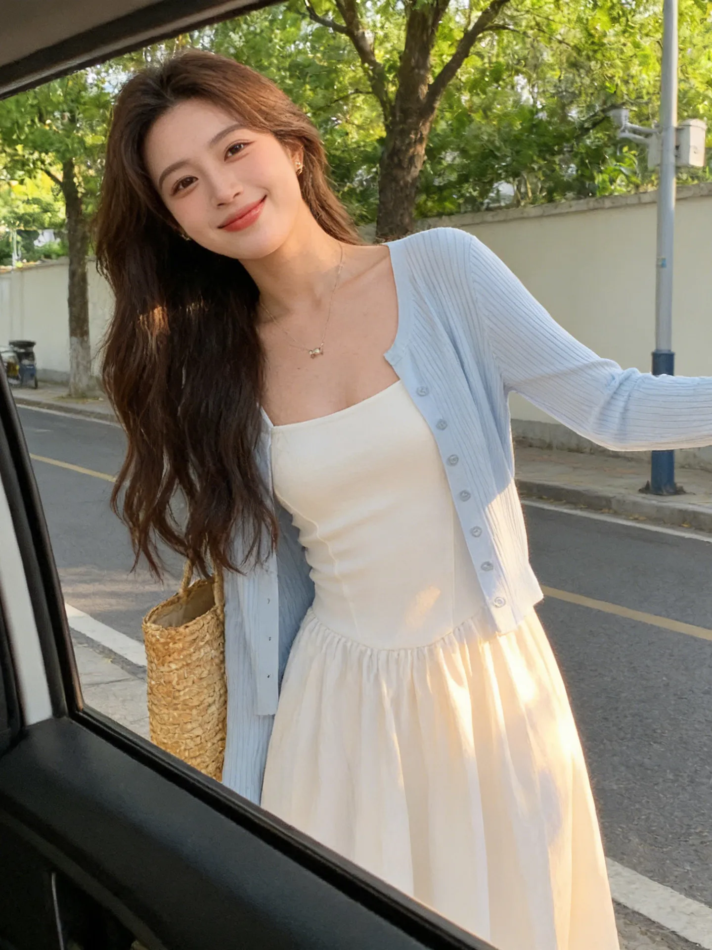 

Blue Silk Lightweight Sun Protection Cardigan Women's Strap Vest Shoulder Shawl Short Cover up High-End Feeling Casual Top