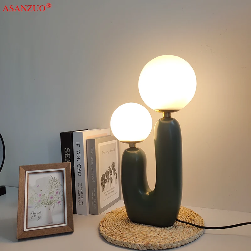 Imagem -02 - Vidro Fosco Ball Table Lamp Criatividade Nórdica Quarto Iluminação Led Estudo Sala de Estar Decor Desk Lamp Desk Lamp Verde Rosa Resina