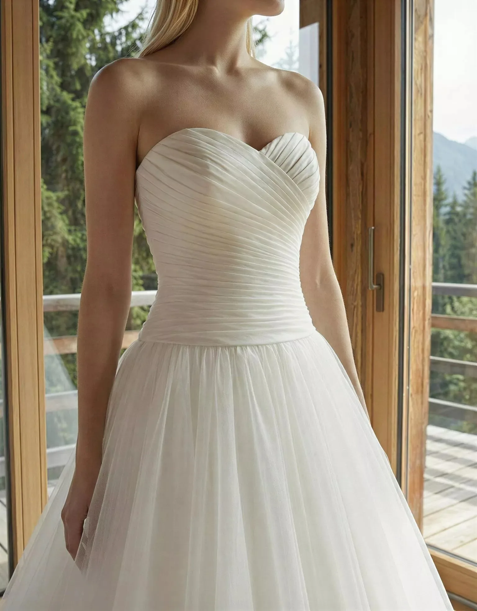Custom Strapless Wedding Dress Pleat Lace-Up Korean Style Satin Tulle Long Bridal Gown for Wedding Photography Formal Party