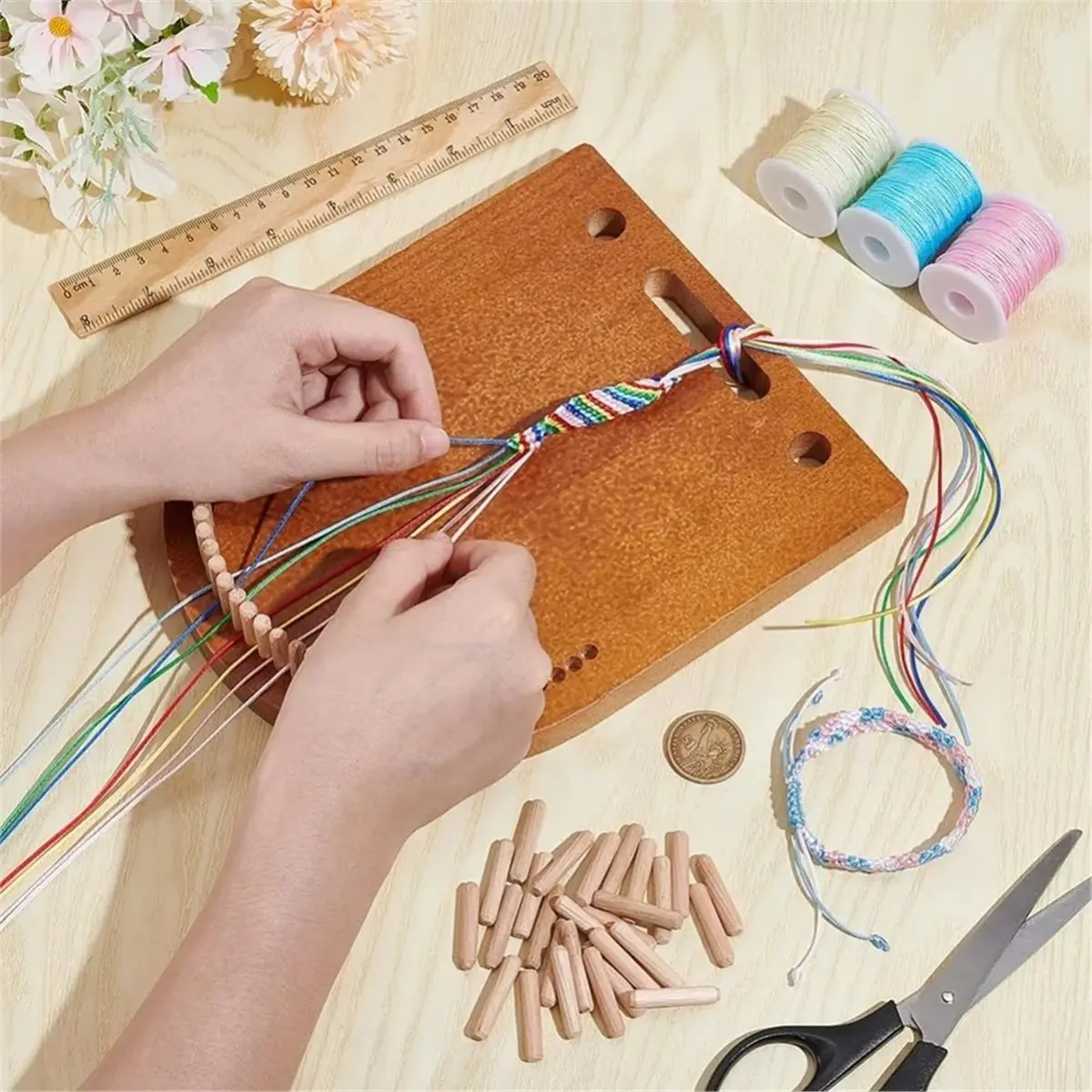 

A20I Wooden Bracelet Maker Bracelet Making Kit for Multi Cord Knitting Braiding Tool for Friendship Bracelet Making