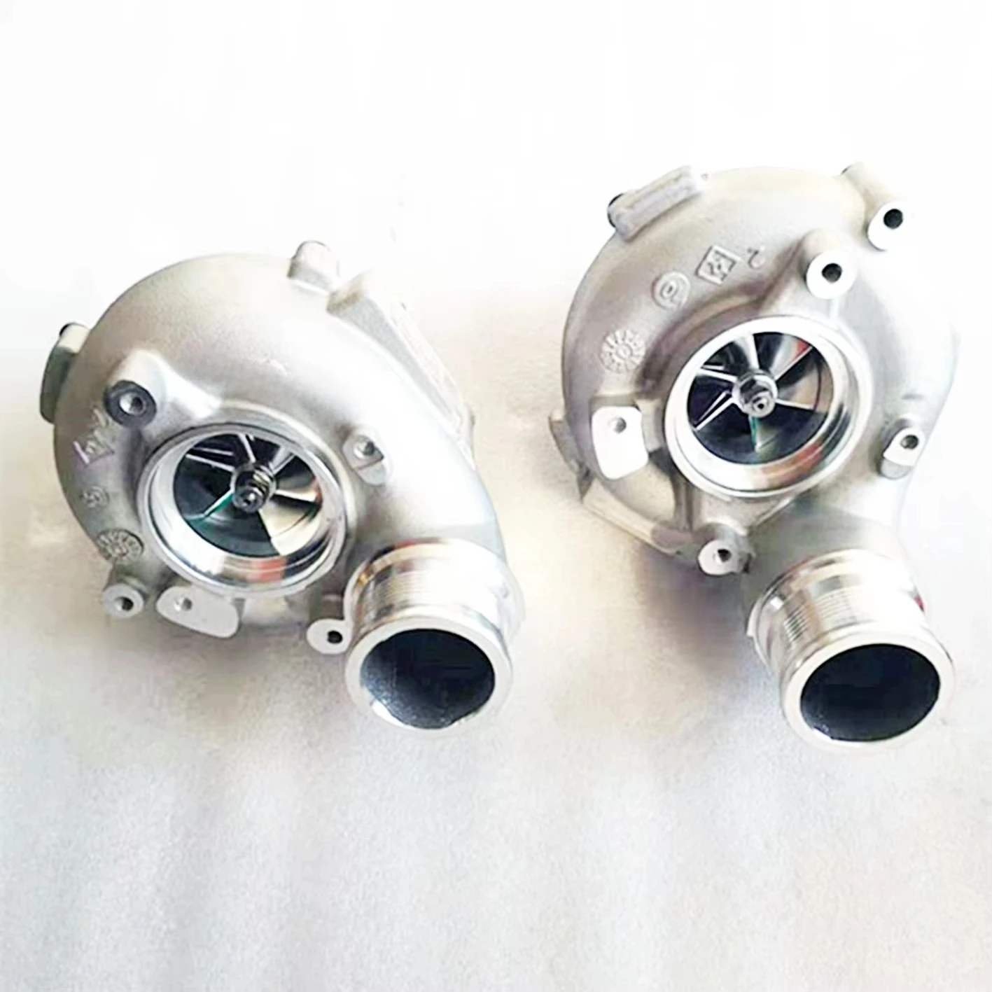 

SXLL 4.0L TFSI quattro 079145704R 079145704P twin turbocharger rs7 turbo JH5IT
