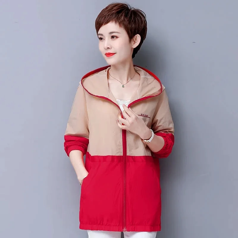 

Summer Jacket For Women Sunscreen Coat 2024 New UV Resistant Hooded Jackets Middle-aged Elderly Thin Large-sized Sun Top