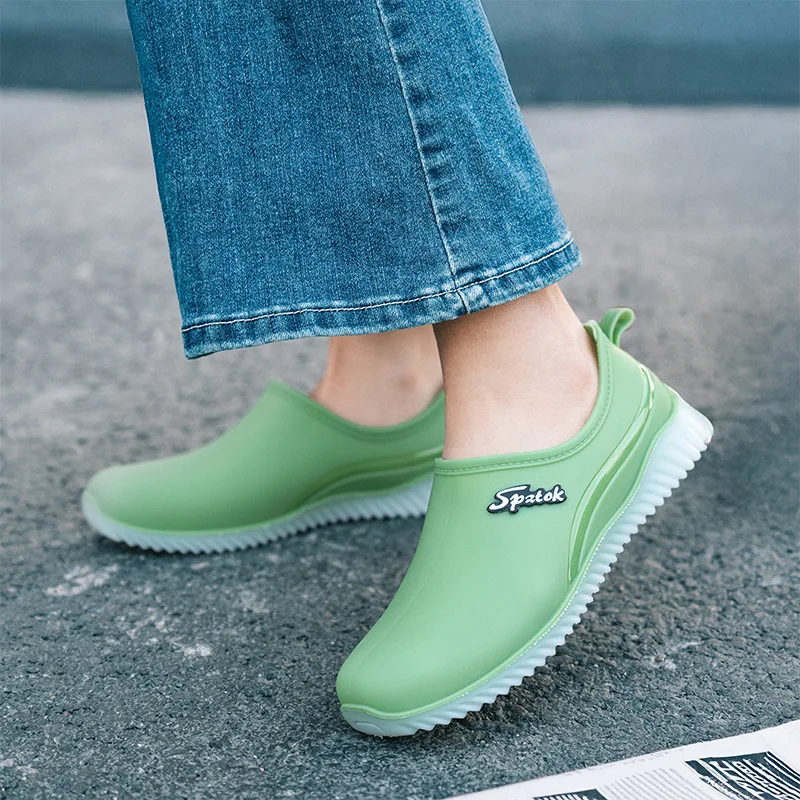 2026 Wateproof Slip-proof Rain boots Women Rubber Chef Work Shoes Ladies Durable Water Boots for Mud Snow Outdoor Activities