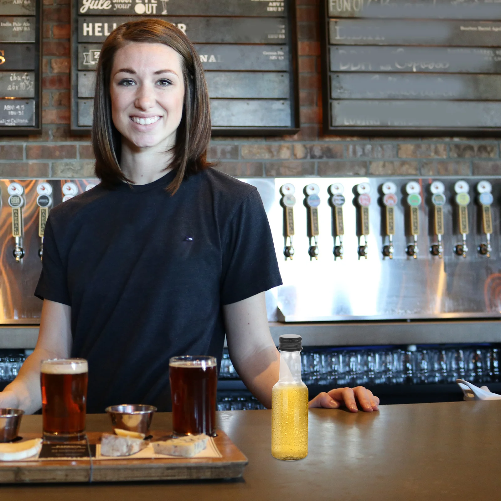 

24pcs 50Ml Clear Plastic With Aluminum Caps Mini Liquor Bottles For Fruit Wine Tea Hot Sauce Storage Leakproof Small Shot