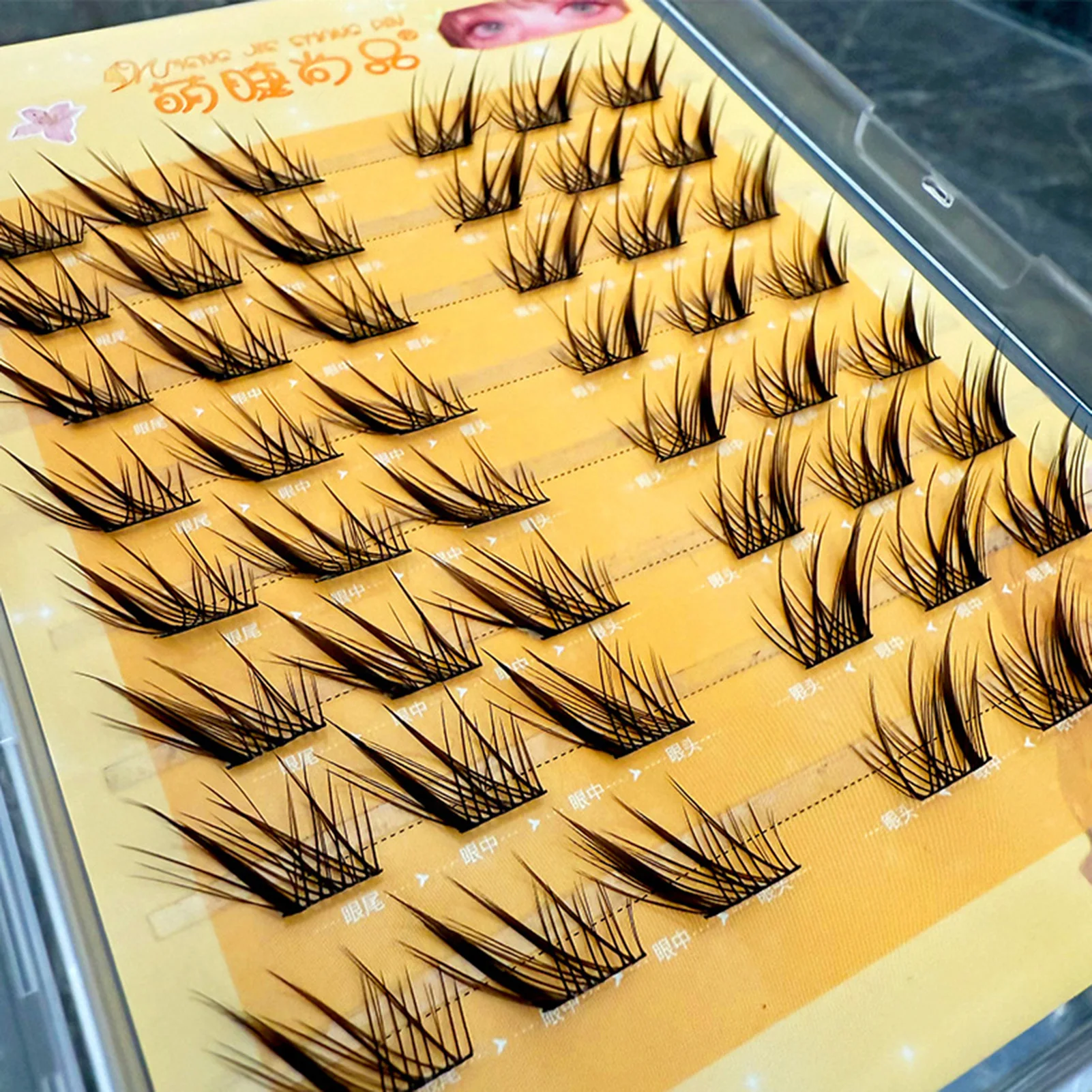 8-reihige, kleberfreie Füchse, flauschige koreanische Wimpern-Cluster, natürliche Wisps, tägliche Cartoon-Wimpernverlängerungen, professionelle Make-up-Tools