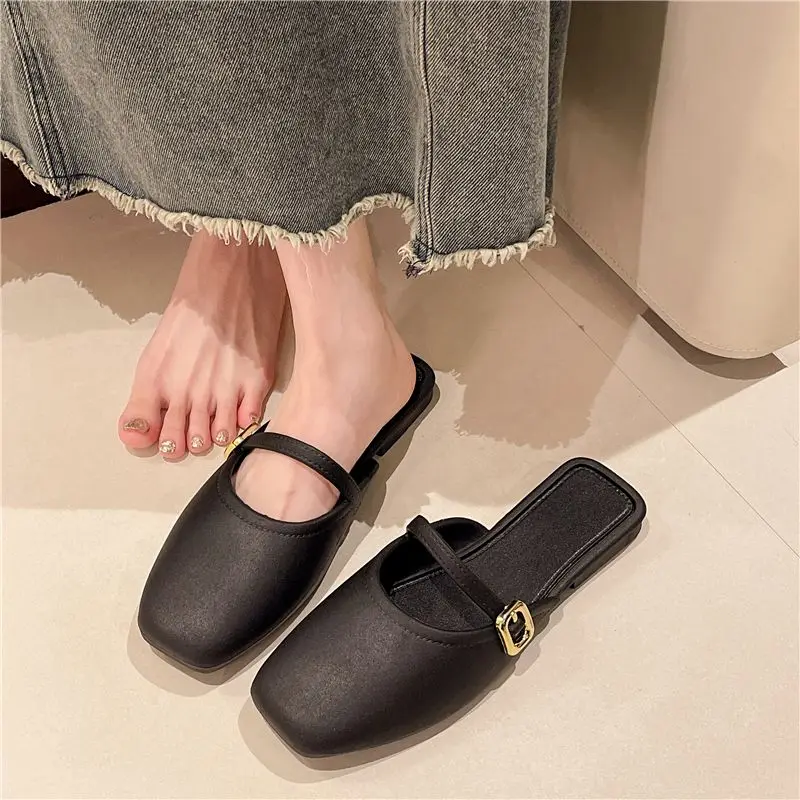 2025 New Hollow out Small Gold Buckle Head Half Slippers Fashionable Korean Style Outdoor Low Heel Comfortable Mules