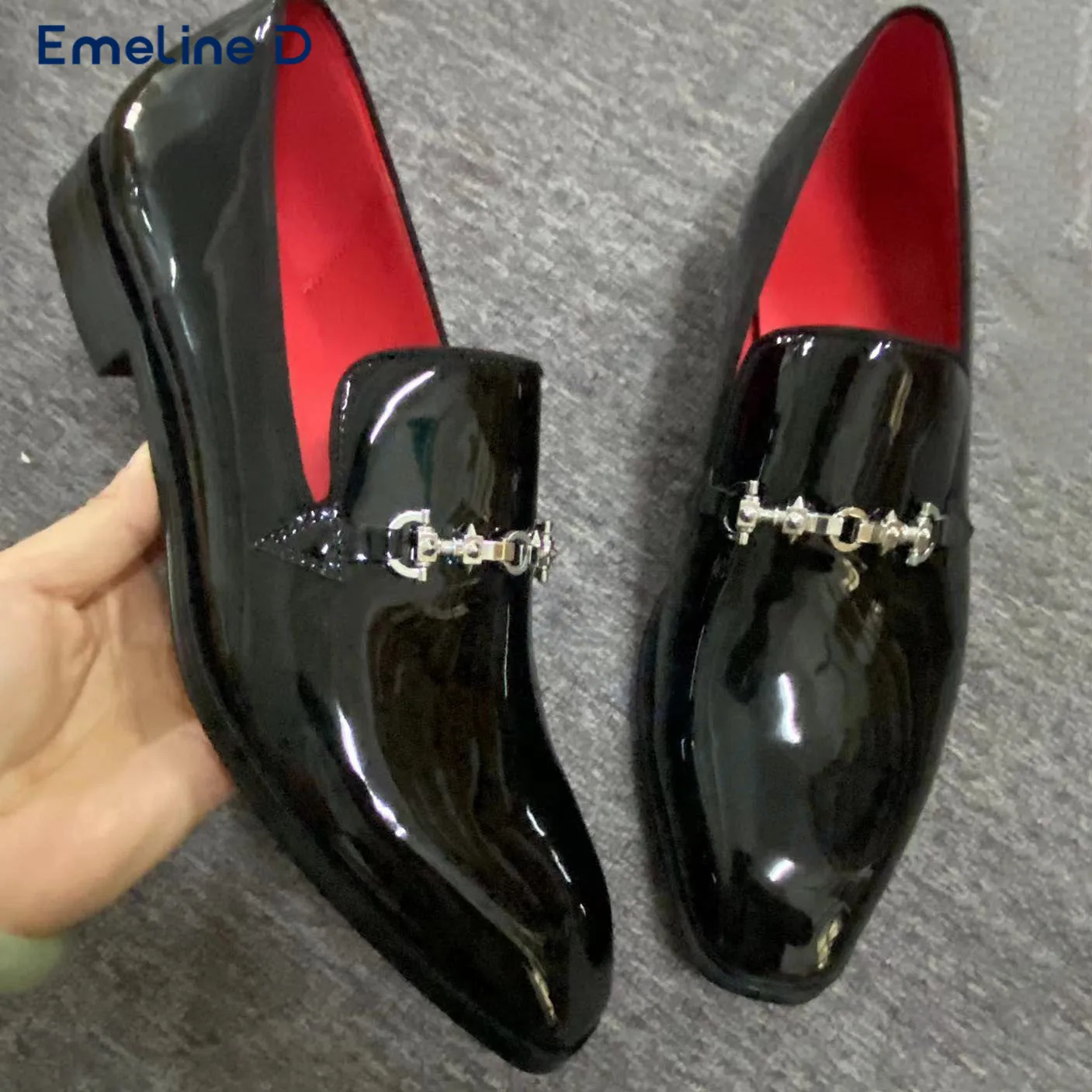 

Black Patent Leather Slip-On Loafers with Hardware Chain Decoration Business Leather Shoes Personality Casual Large Size Shoes