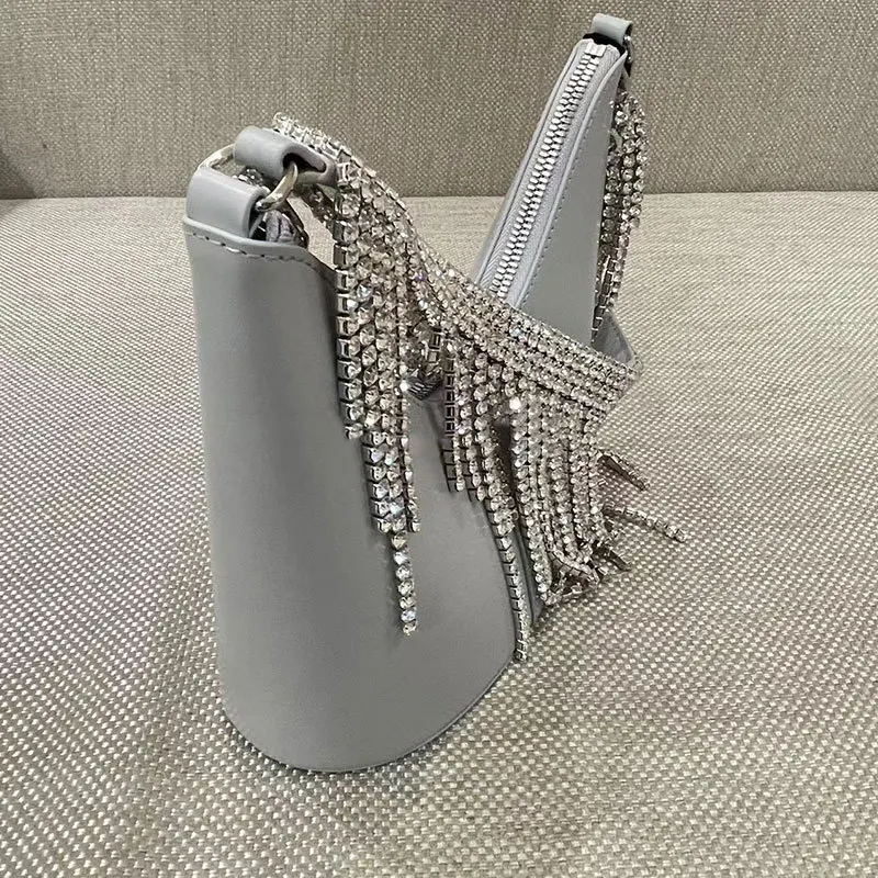 2025 موضة فاخرة المرأة اليدوية شرابة الماس حقائب اليد العلامة التجارية الشهيرة بريق حفل زفاف حقيبة صغيرة موضة مساء حقيبة