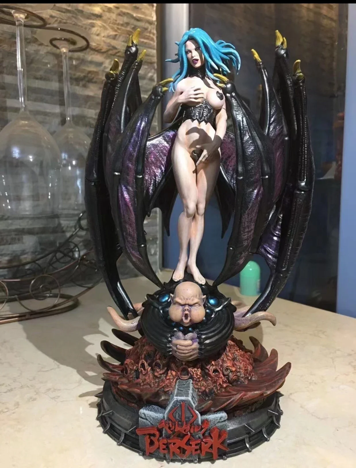 En stock Berserk - El líder de la mano de Dios Slan - Estatua modelo coleccionable personalizada 15 cm