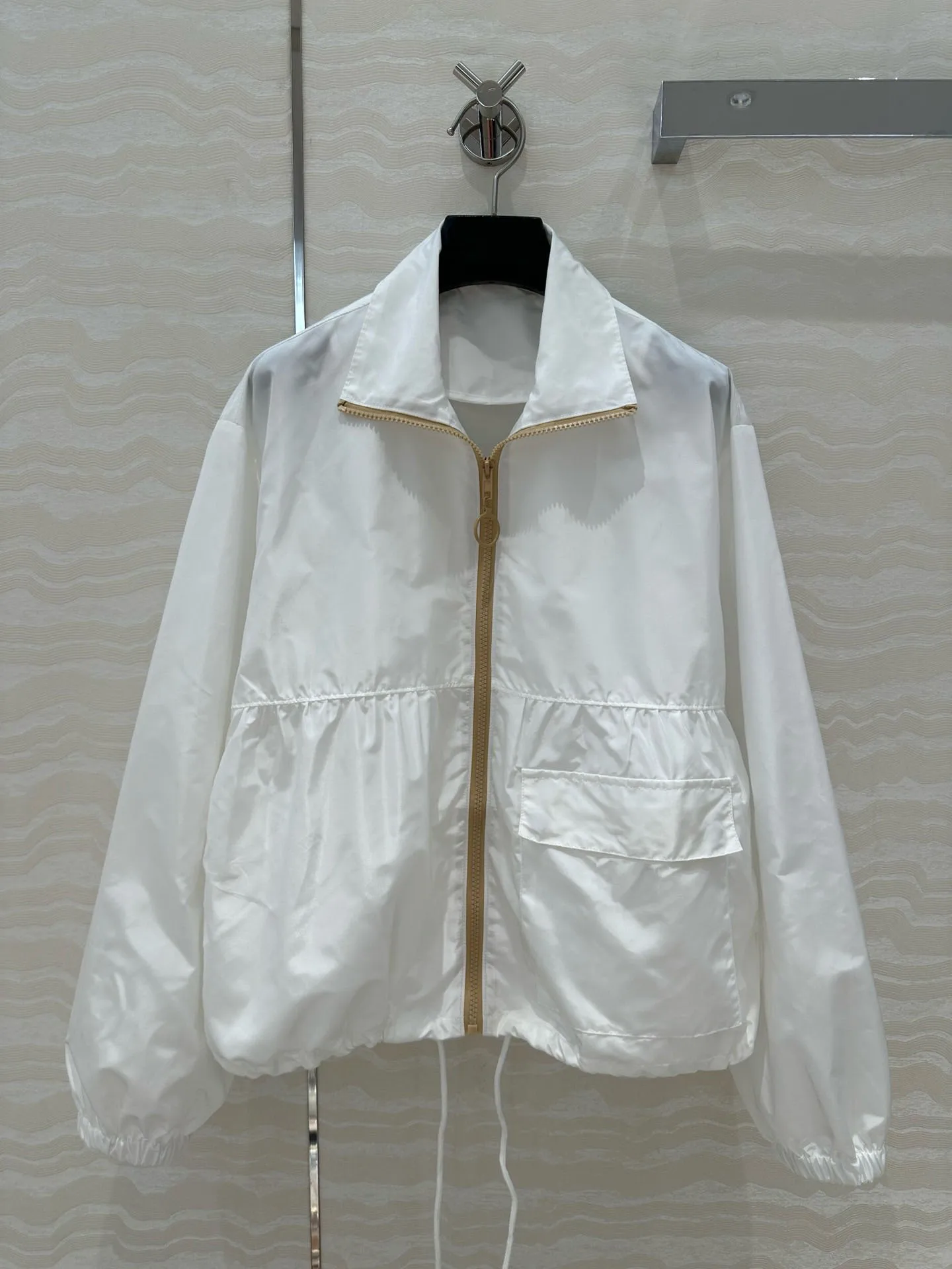 

Dopamine Color Summer Capsule Series Regenerated Nylon Zipper Jacket Sunscreen Coat Drawstring Waist Design Versatile Top