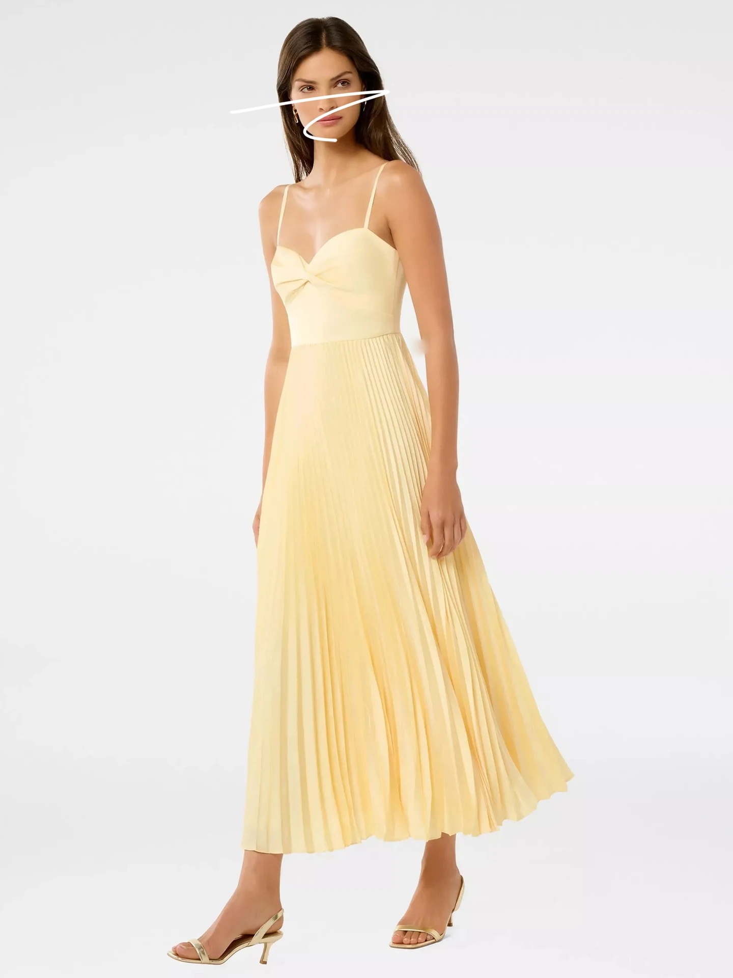 イエローのアコーディオンプリーツ、調節可能なストラップ付きハイウエストサテン スリップ、春夏秋冬対応、ボールガウン風、ジッパーなし