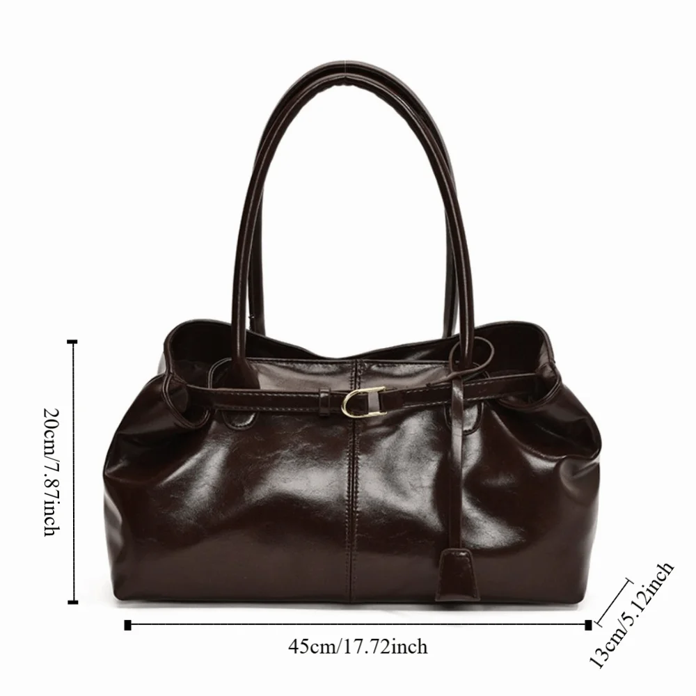 حقيبة كتف كلاسيكية على الطراز الكوري بلون واحد حقيبة يد ذات سعة كبيرة من جلد البولي يوريثان بسعة كبيرة تحت الإبط للسفر