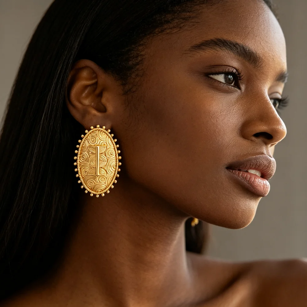 Vergoldetes ovales, geschwungenes, geschnitztes Ohrringe- und Ring-Set für Damen, afrikanischer ethnischer Statement-Schmuck, Hochzeitsgeschenk – Detail 5