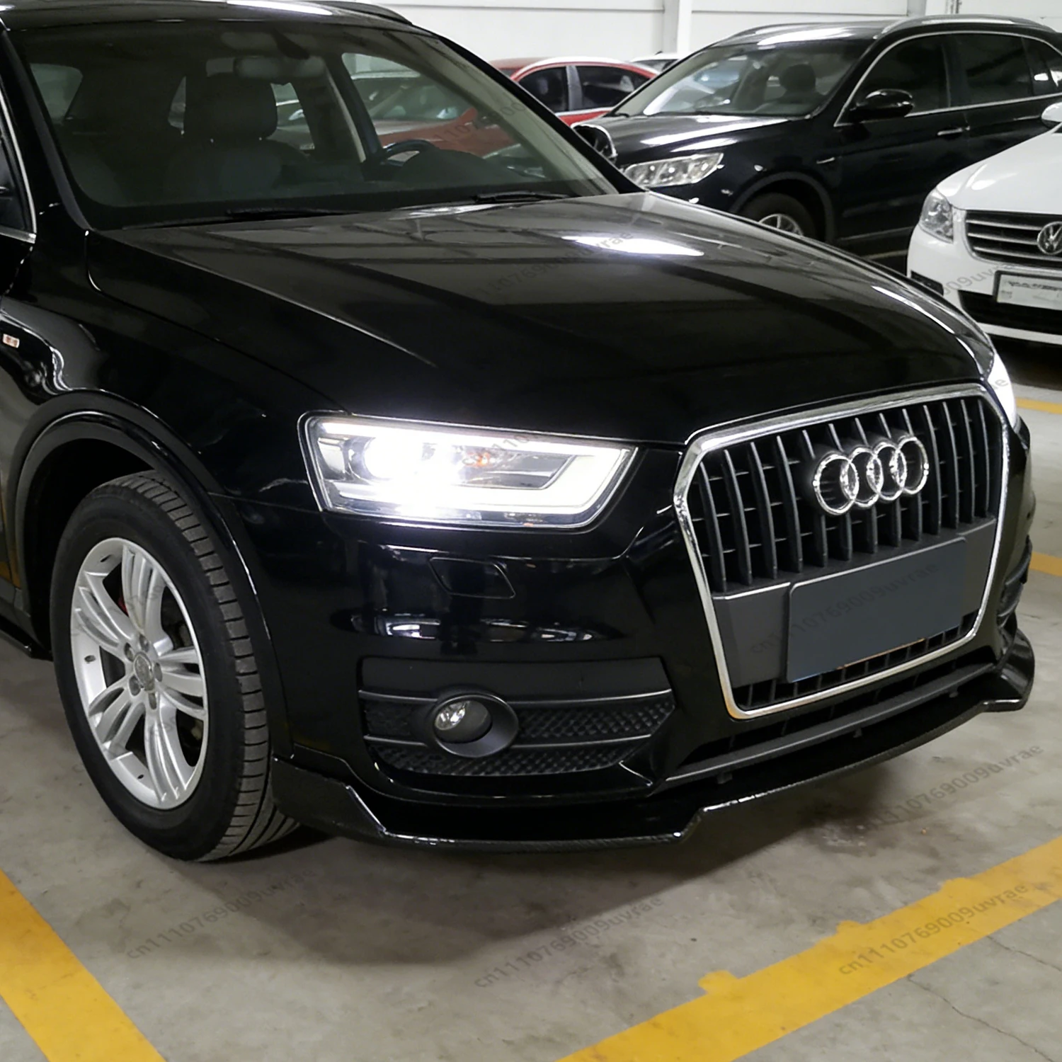 

Глянцевые черные накладки-сплиттеры/диффузоры из ABS-пластика на передний бампер для Audi Q3 MK1 8U 2011-2014 (до рестайлинга), тюнинг-комплекты кузова