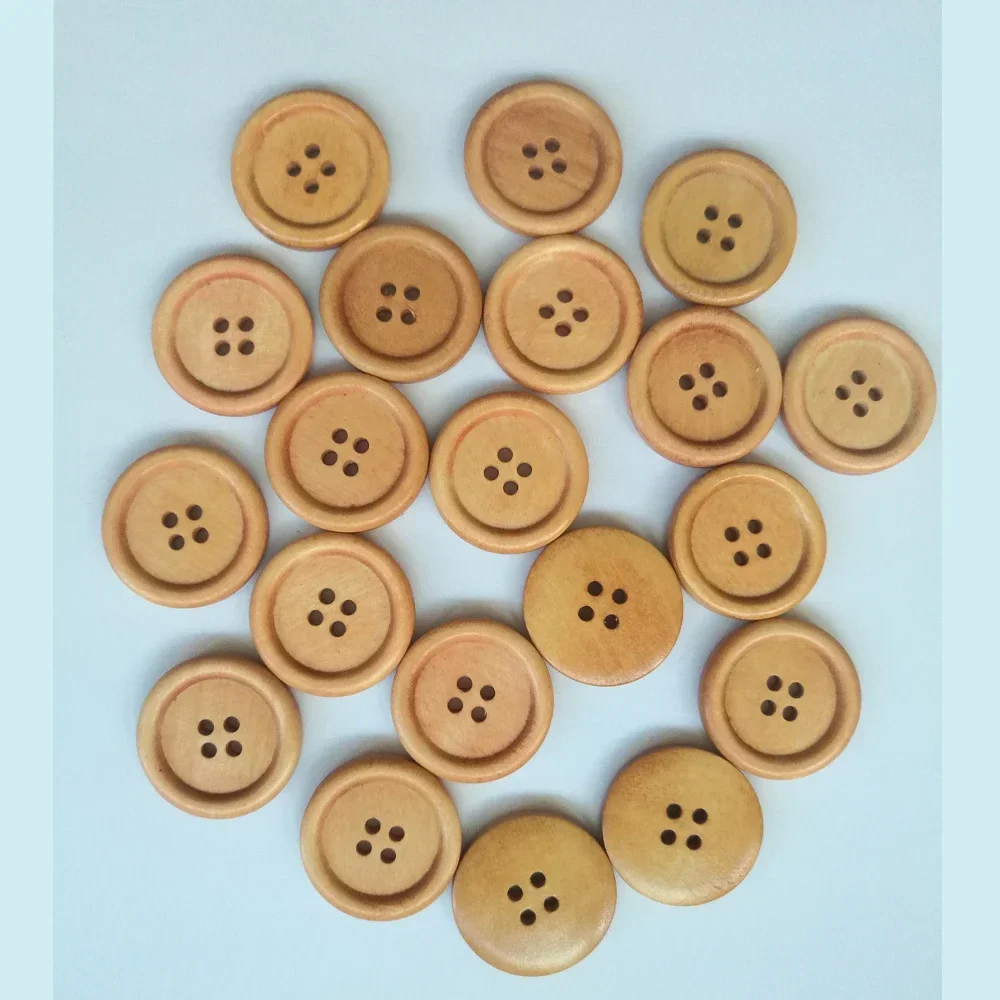 50 SZTUK 18MM 25MM Drewniane guziki do odzieży Drewniane 4 otwory Scrapbooking Craft Button Scrapbook do odzieży Kawa Przycisk do szycia