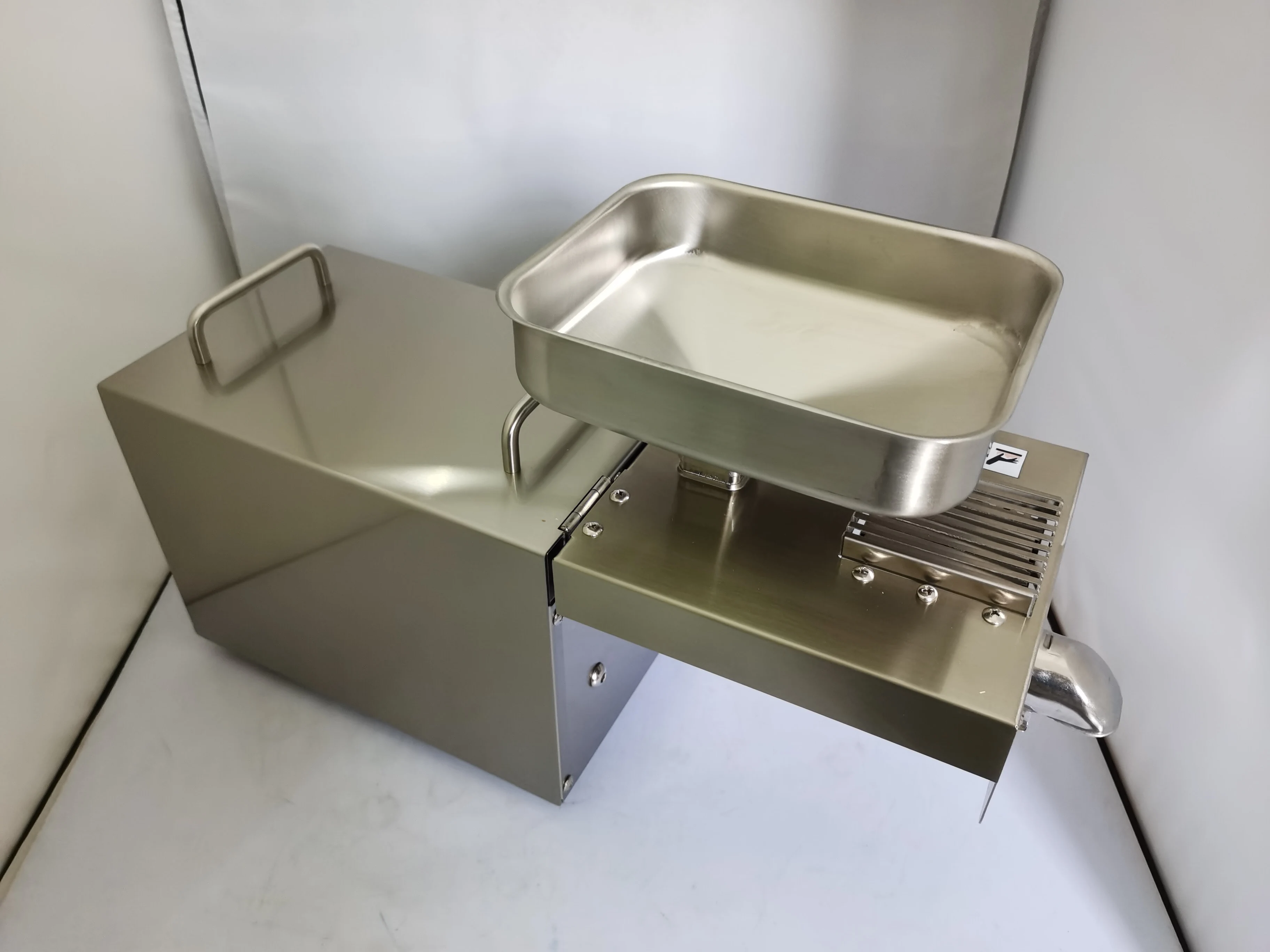 Automatic hot and cold Oil Press Machine Nuts Seeds Oil Press Pressing Machine All Stainless Steel High oil Extraction CZR-309