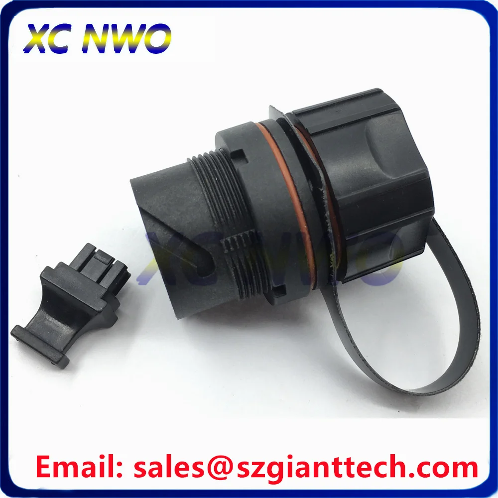 adaptateur-de-fibre-optique-a-montage-sur-boitier-ip67-odva-mpo-senko-coupleur-d'adaptateur-de-fibre-optique-en-ligne-ip67-odva-mpo-avec-capuchon-anti-poussiere