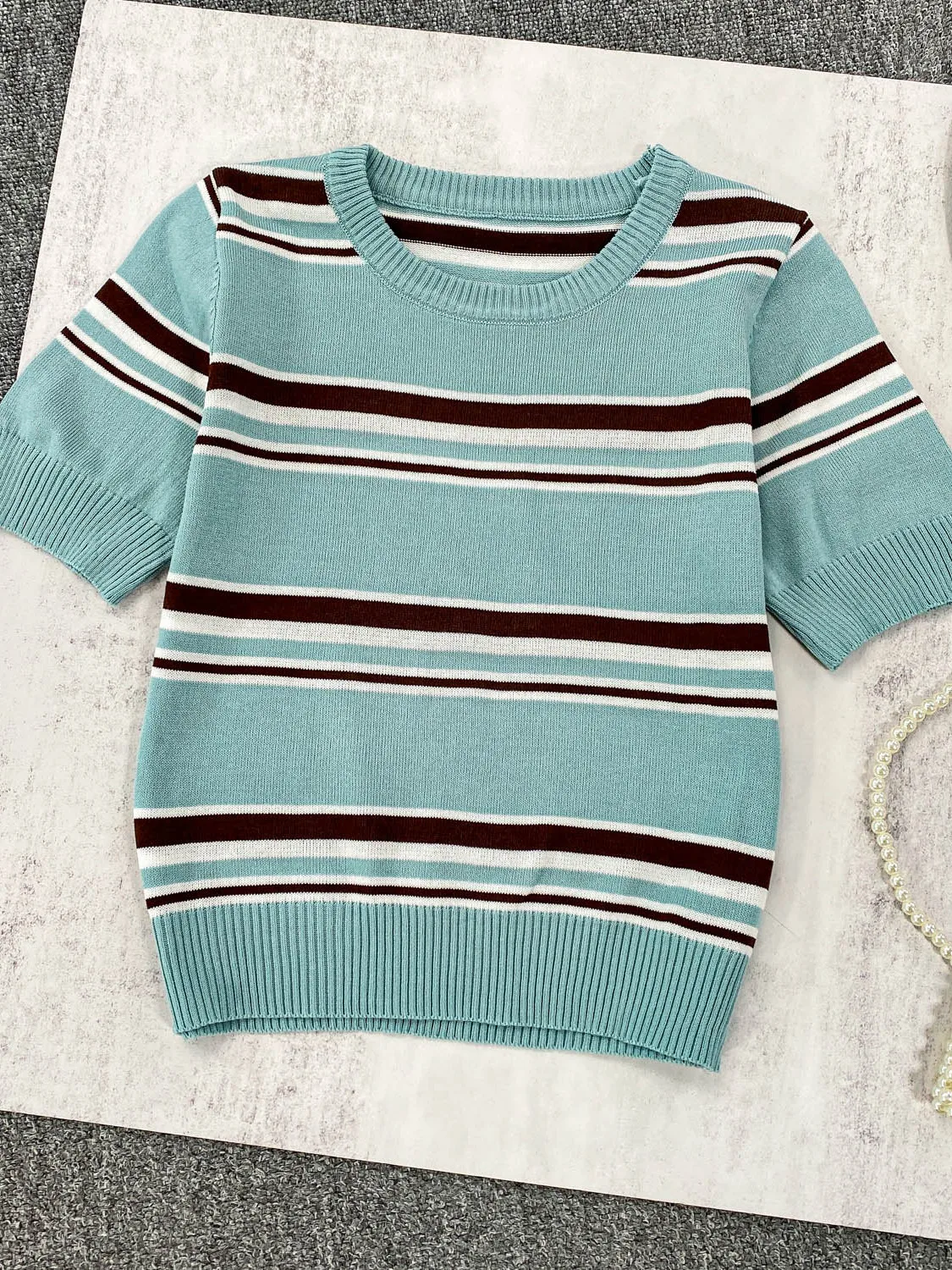 

Korean Sle Loose Fit Striped round Ne ort Sve Knitted T-irt Women's Summer New Faion Slimming Top