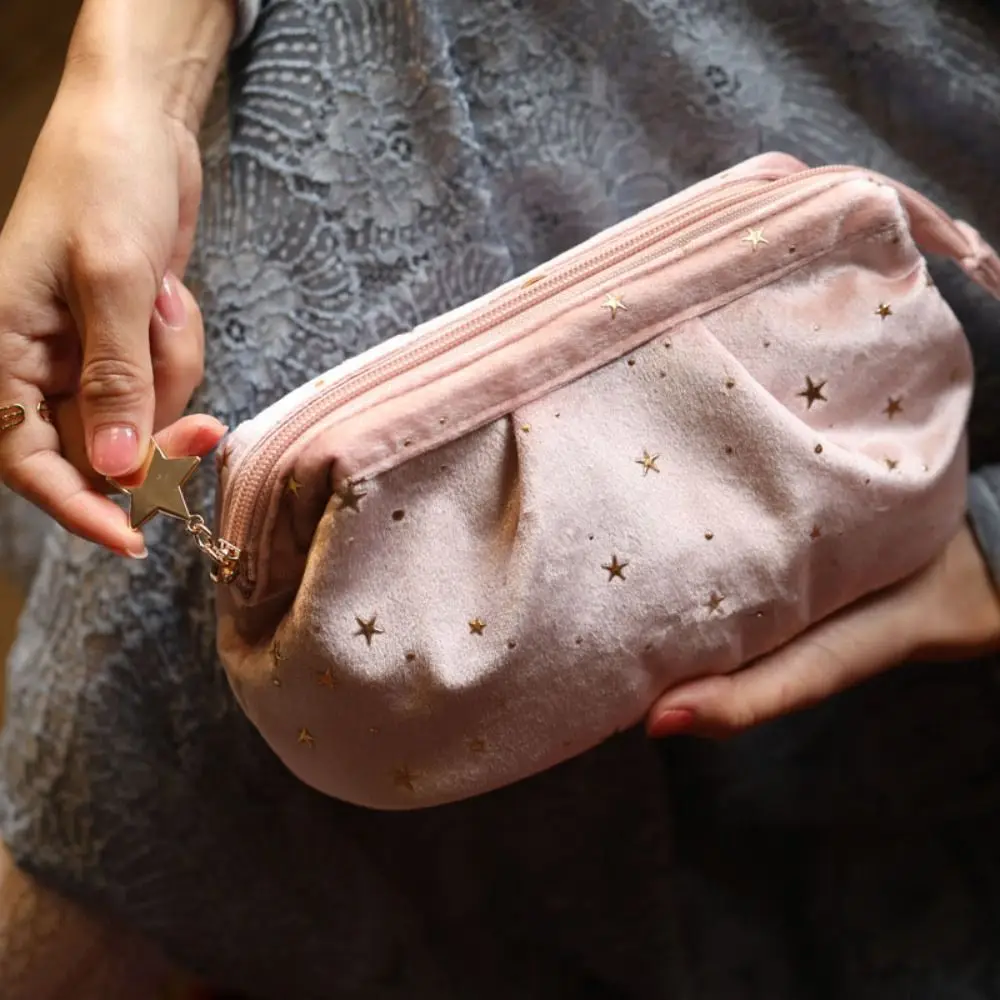 

Бархатная косметичка-органайзер «Звезды» с эффектом бронзирования, на молнии, в форме ракушки, большая вместительная дорожная сумка для туалетных принадлежностей