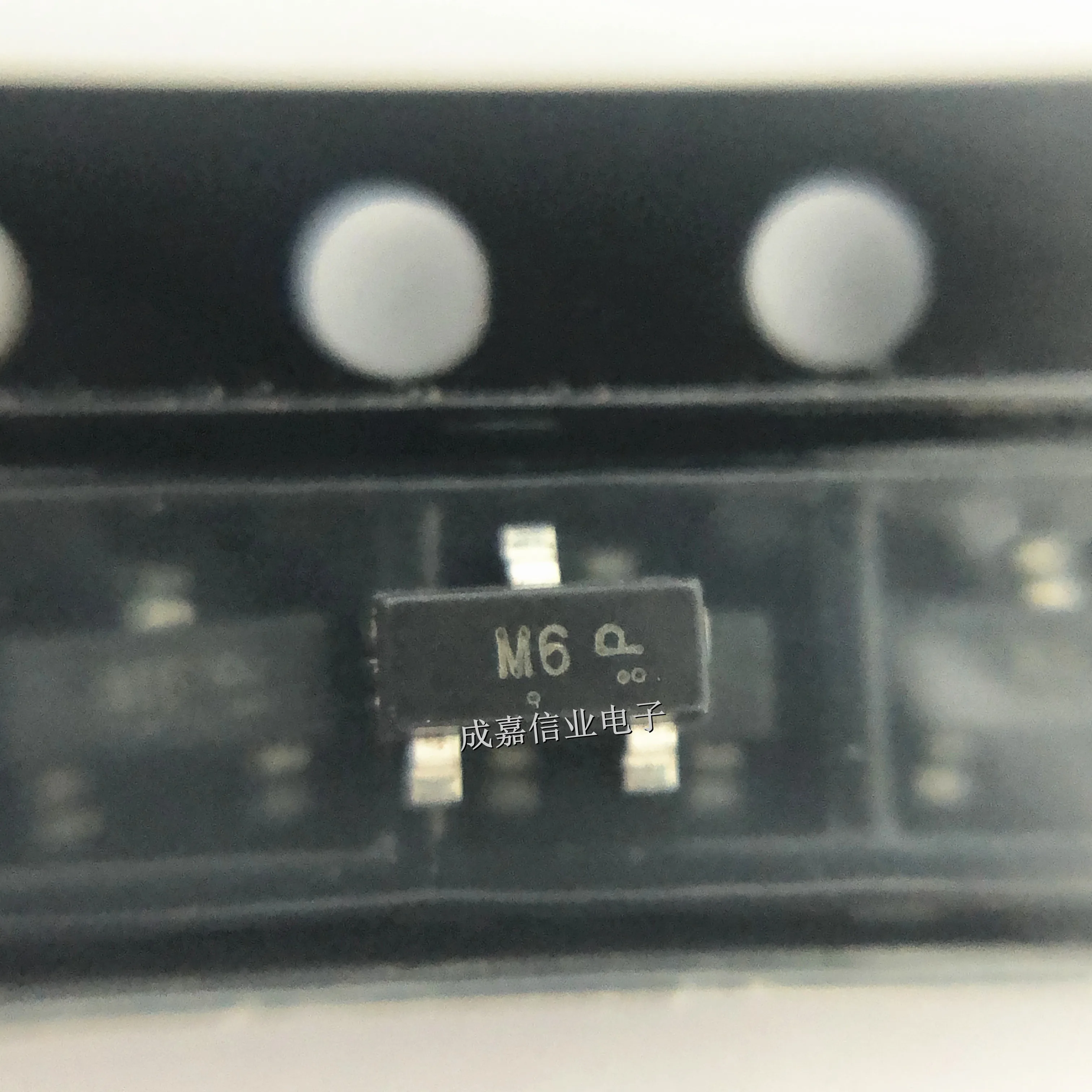 100Pcs/Lot L2SA812R…