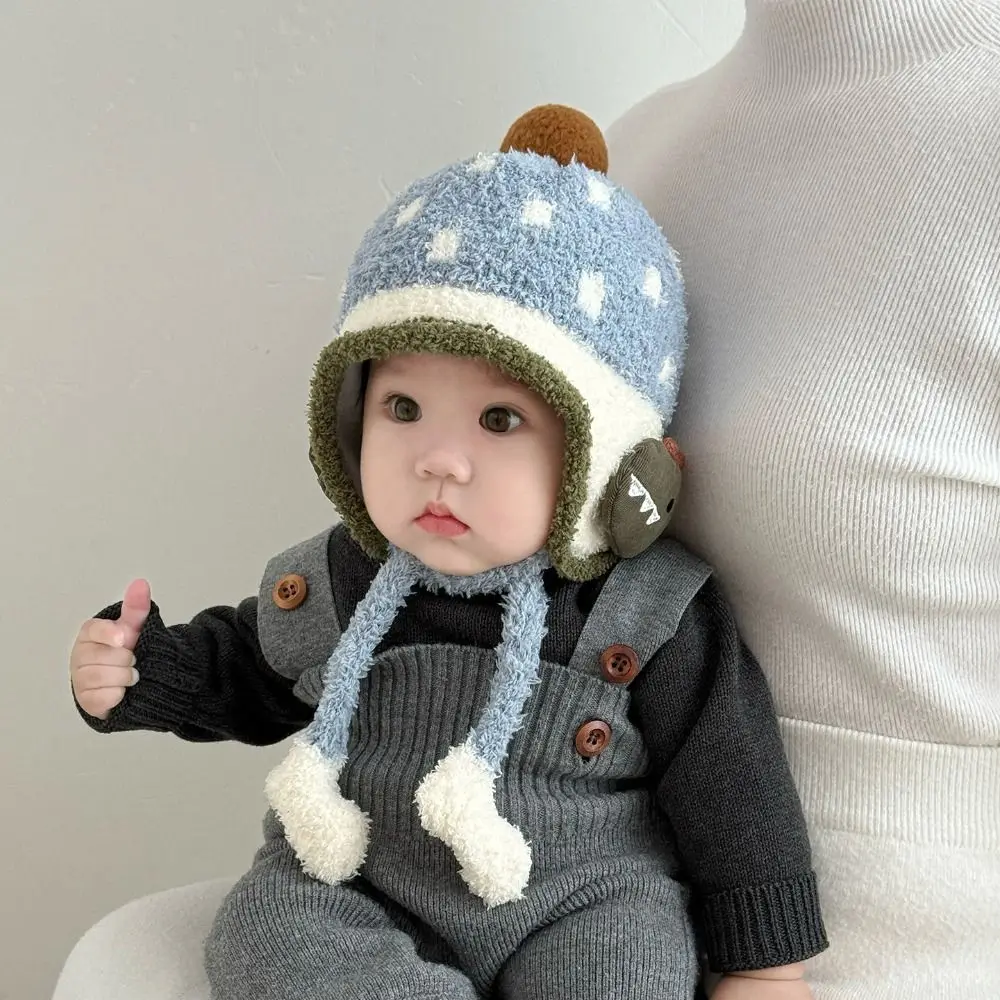 Precioso gorro con protección para los oídos para bebé a prueba de viento, gorro grueso de lana Coral para niños, gorro para mantener el calor con dibujos animados para niños pequeños al aire libre
