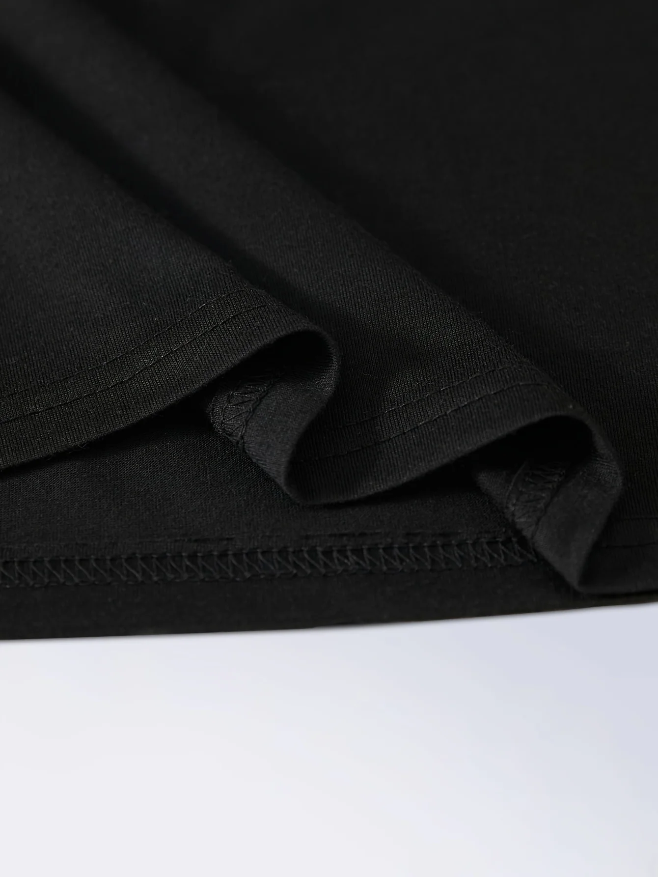 All-Season Floral Men's Tee: Breathable, Quick-Dry, & Crew Neck Design - Durable Casual Wear with Easy Maintenance