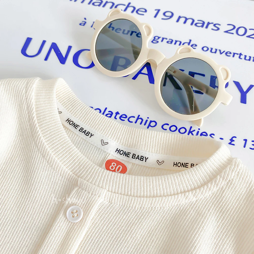 ملابس خارجية للفتيات 2025 ربيع الخريف القطن قاع قميص أطفال جديد أفضل الفتيات واحدة الصدر طويلة الأكمام تي شيرت رقيقة سترة