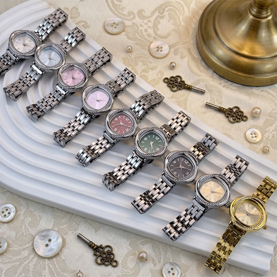 Vintage Watch: Silver Floral Square Dial Polished Stainless Steel Band Retro Elegant Wrist Watch