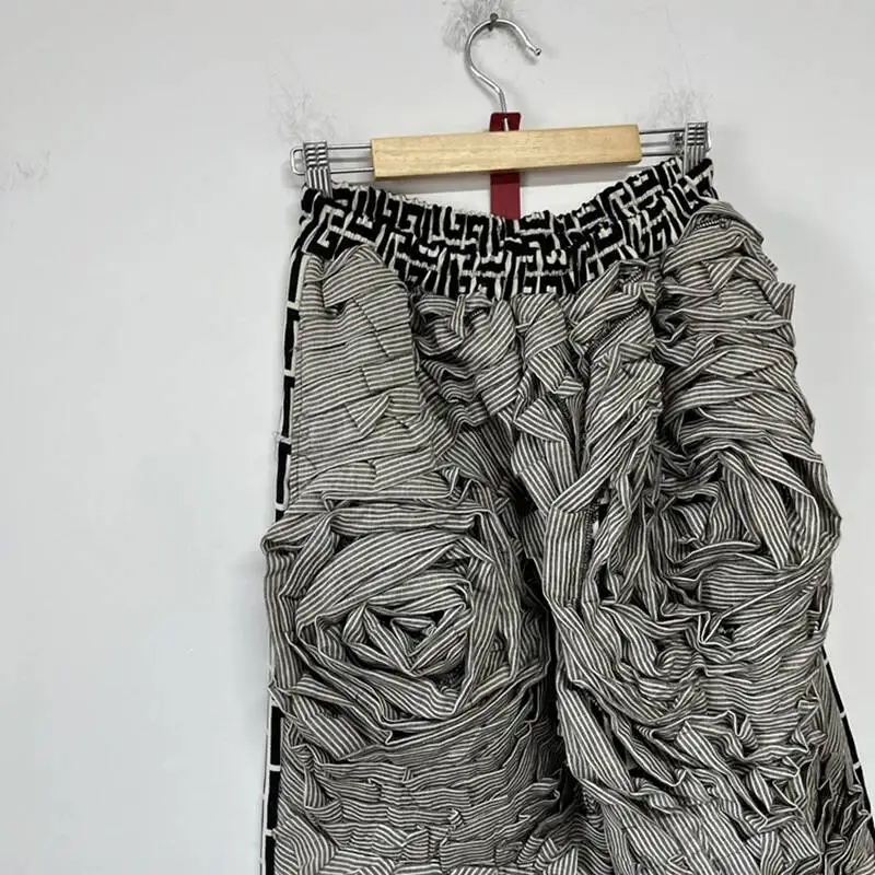 Niche Trend Male Pants Three-dimensional Rose Flower Patchwork Pleats Design Casual Loose Men's Long Pants CDG56