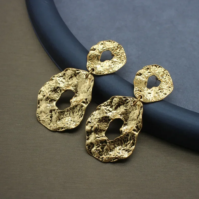 

Italian Medieval Vintage Lava Shoulder-sweep Plain Gold 925 Silver Needle European and American Real Gold-plated Earrings