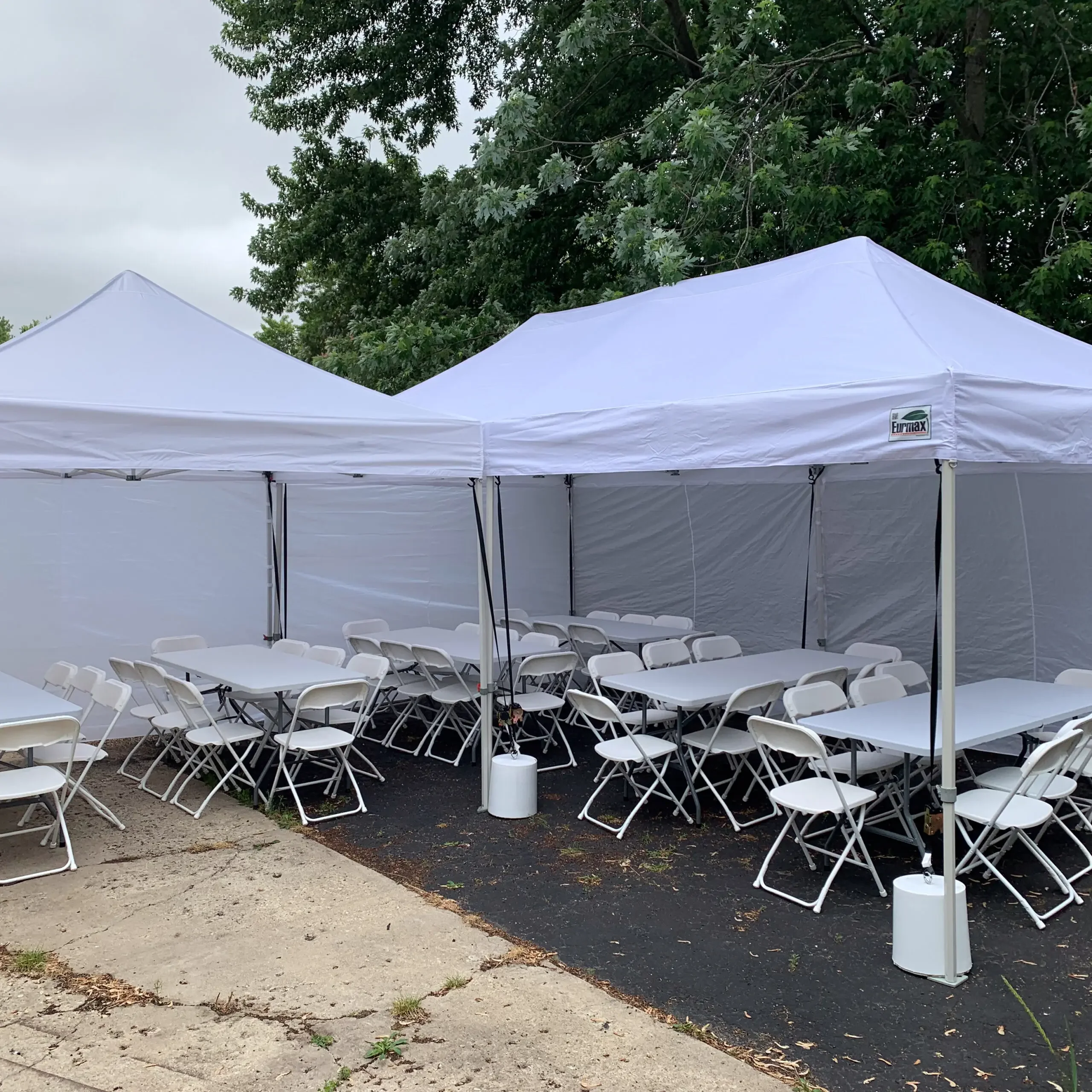 2026 Custom Large Outdoor Party Tents Durable 100-People Capacity White Clear Waterproof For Weddings And Events