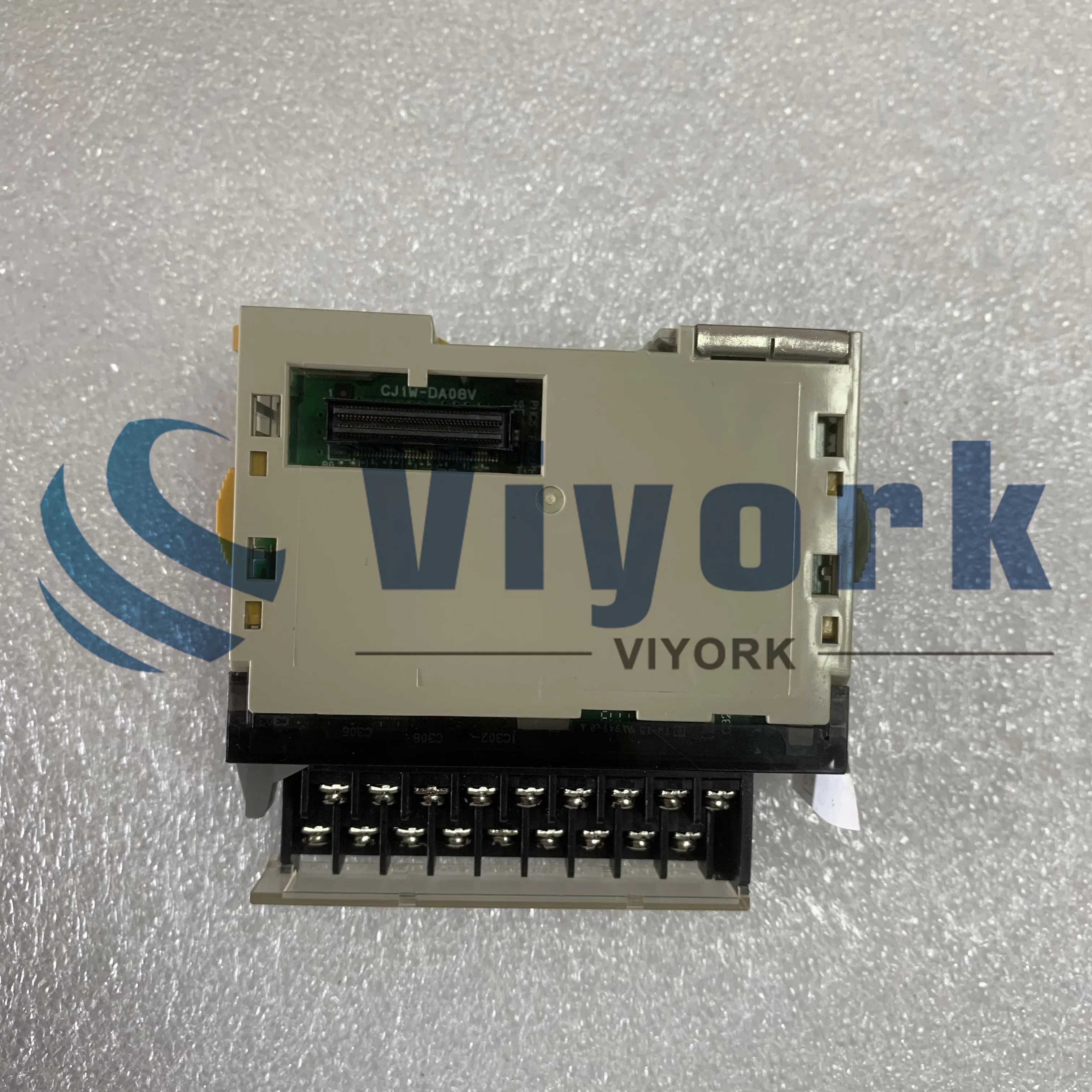 UNIT OUTPUT ANALOG CJ1W-DA08V 8 X OUTPUT 1 SAMPAI 5 V BARU