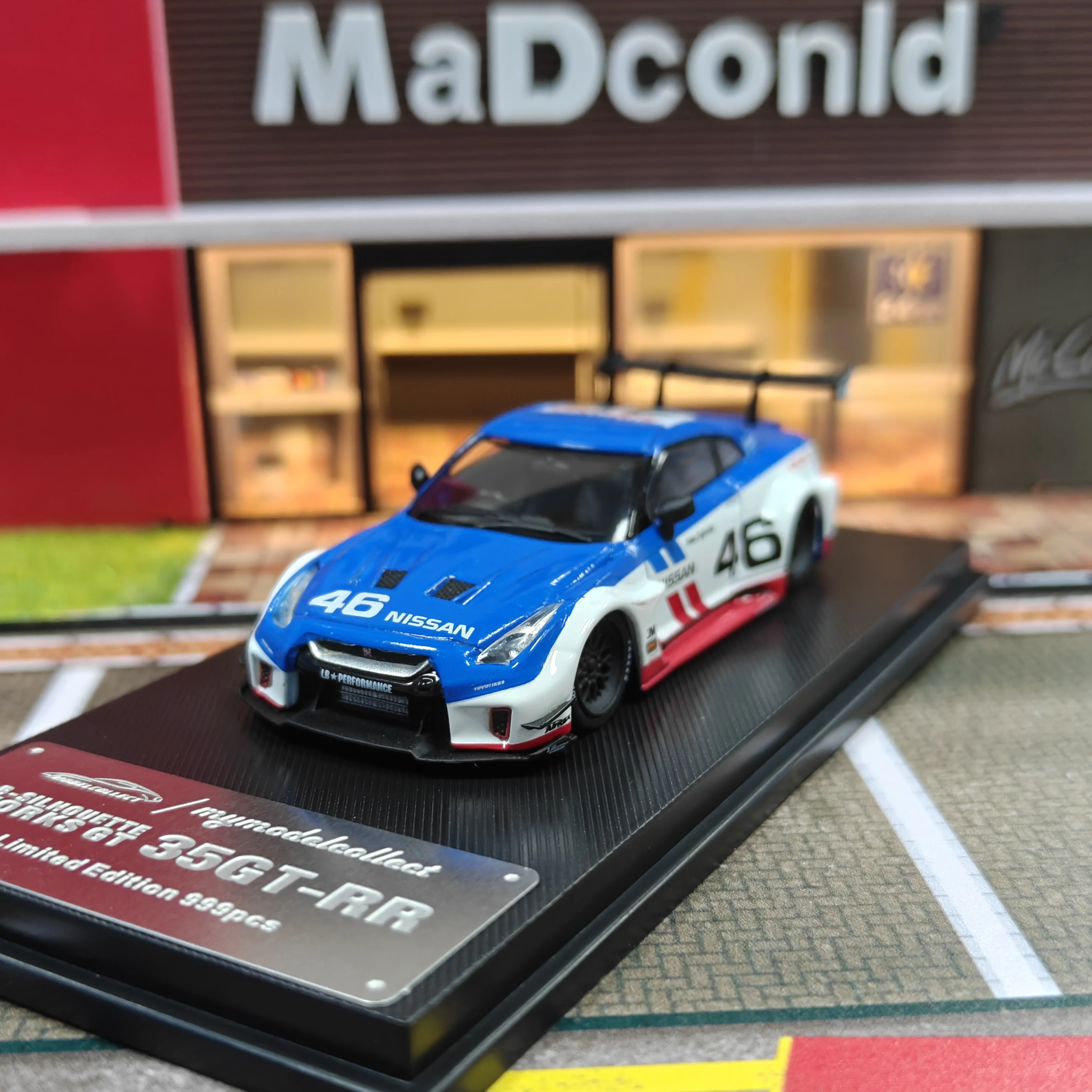 

MC 1:64 Blue GTR R35 LBWK RR #46 Sports Model Diecast Metal Car Collection Gift