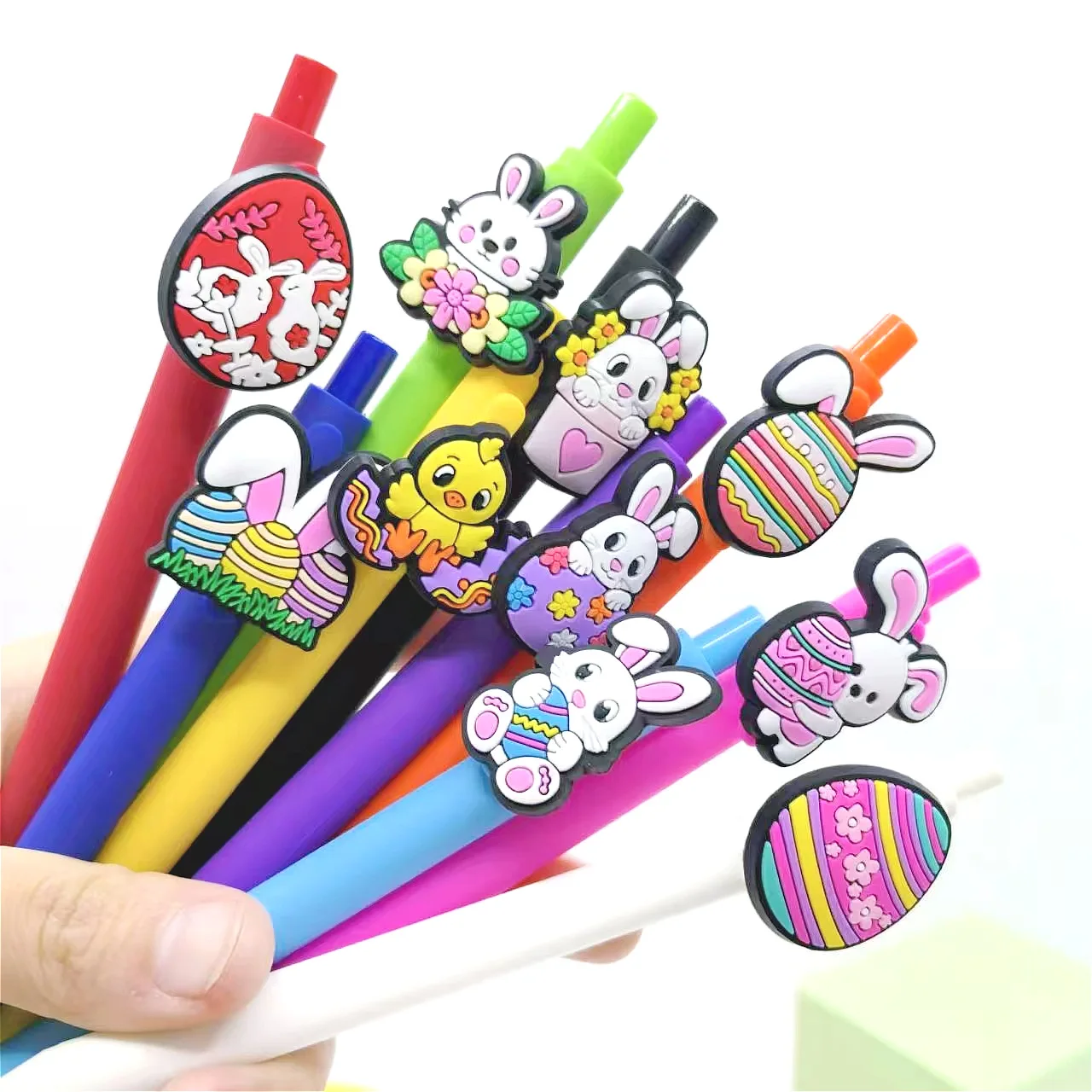 2025 New Easter Egg Ballpoint Pen Easter Themed Rabbit Patch Neutral Pen Holiday Gift Suitable for Office and School Use
