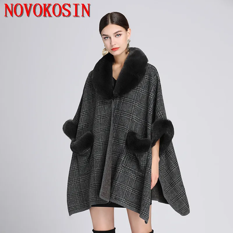 

3 Colors Loose Oversize Knitted Winter Striped Poncho Women Faux Fur Neck Coat Batwing Sleeves Vintage Cape With Fur Pocket